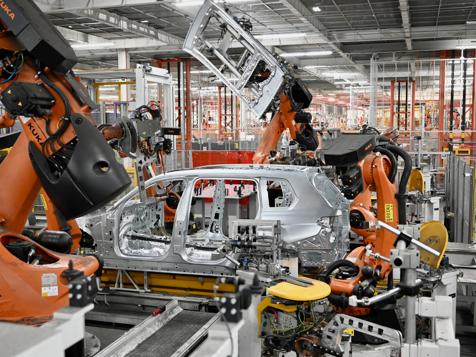bmw-us-manufacturing-3.png?io=1&profile=rss