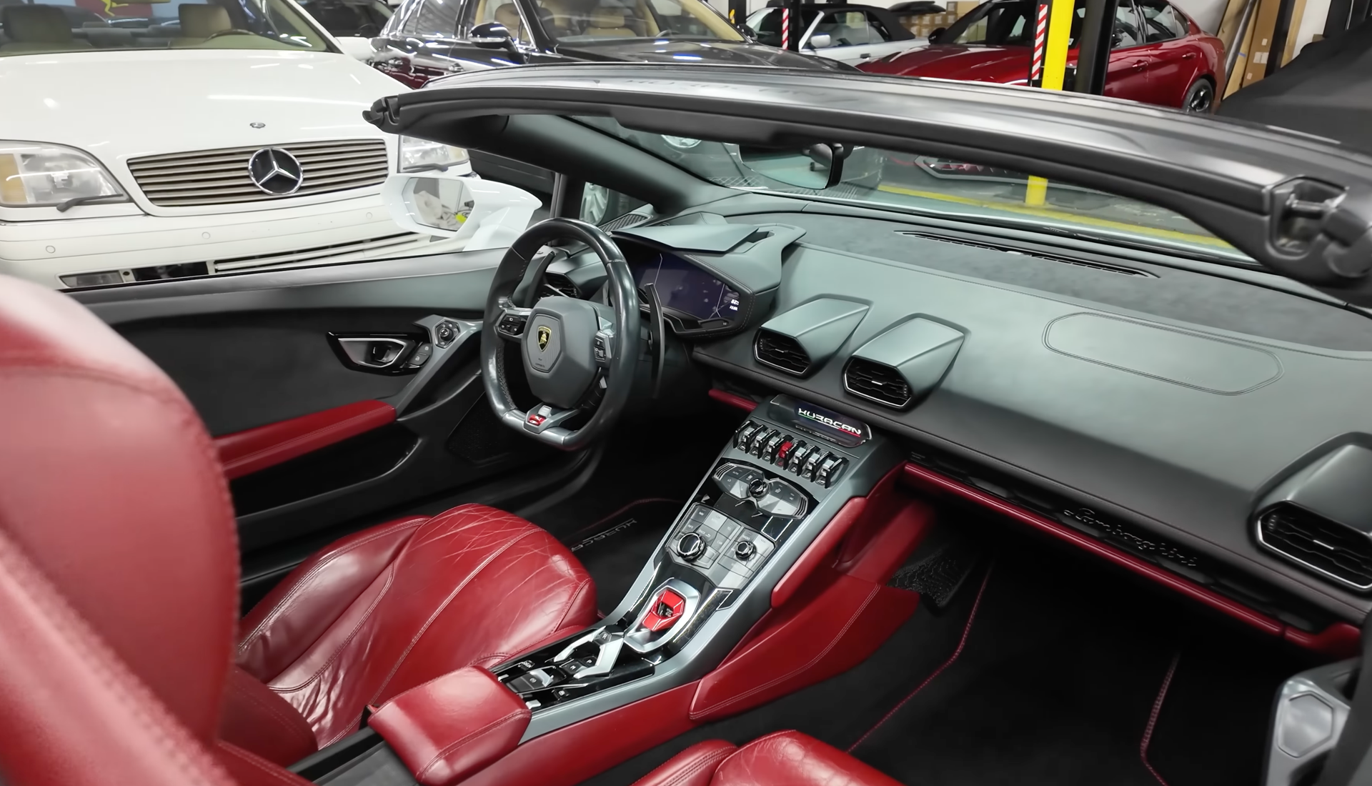 2019 Lamborghini Huracan rental interiors