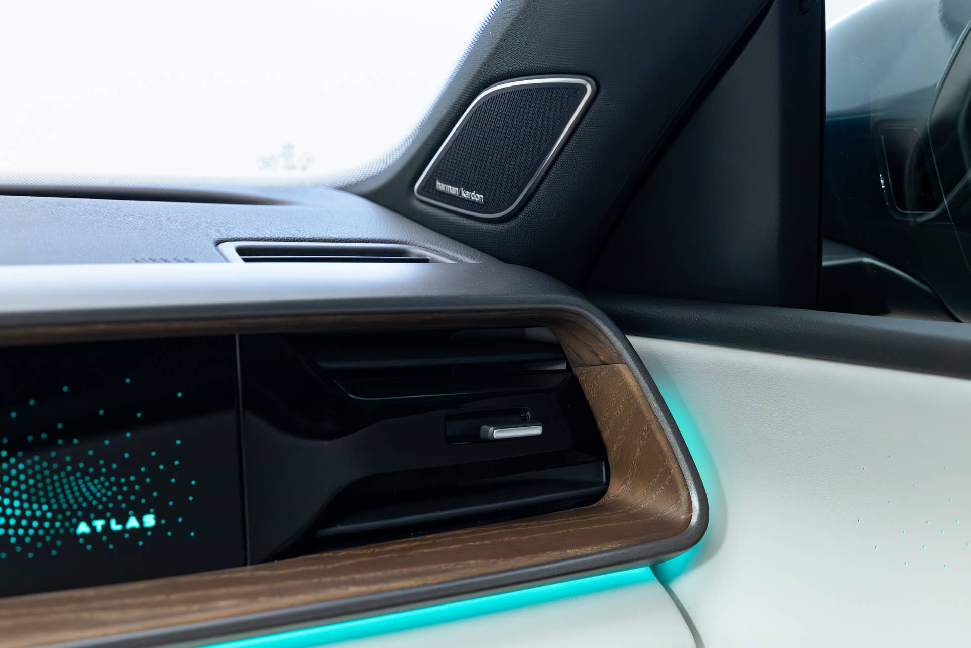2027 VW Atlas