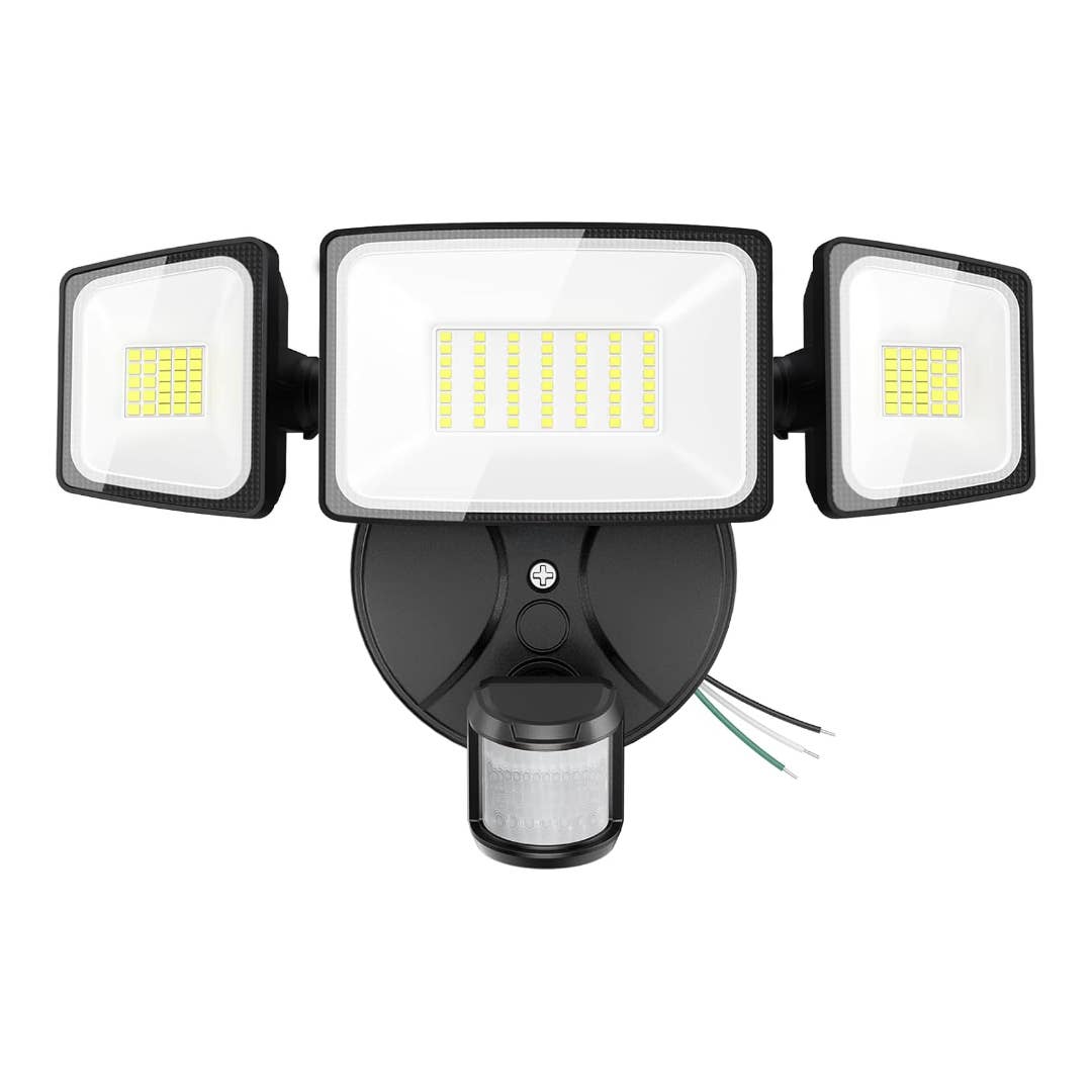 Onforu LED Outdoor Solar Light&comma; &dollar;30 &lpar;was &dollar;60&rpar; at Amazon