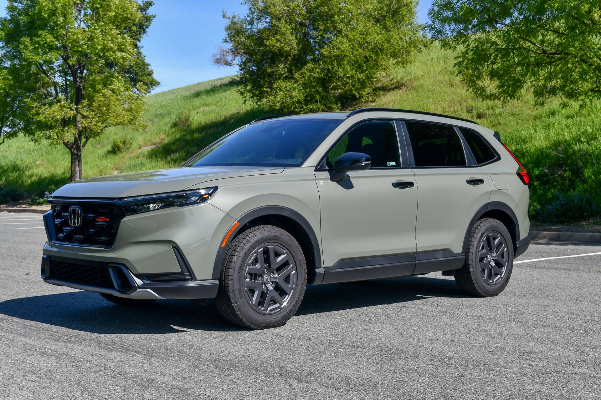 The side profile of the 2026 Honda CR-V TrailSport hybrid