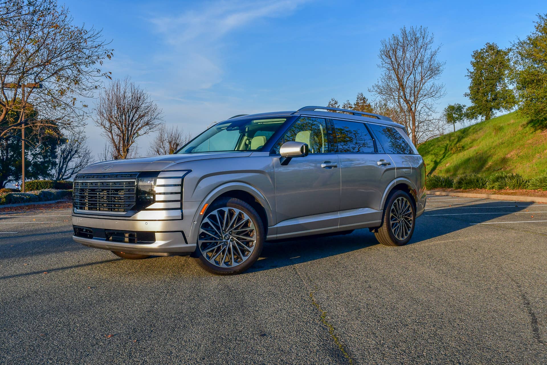 The front quarter end of the 2026 Hyundai Palisade Calligraphy AWD