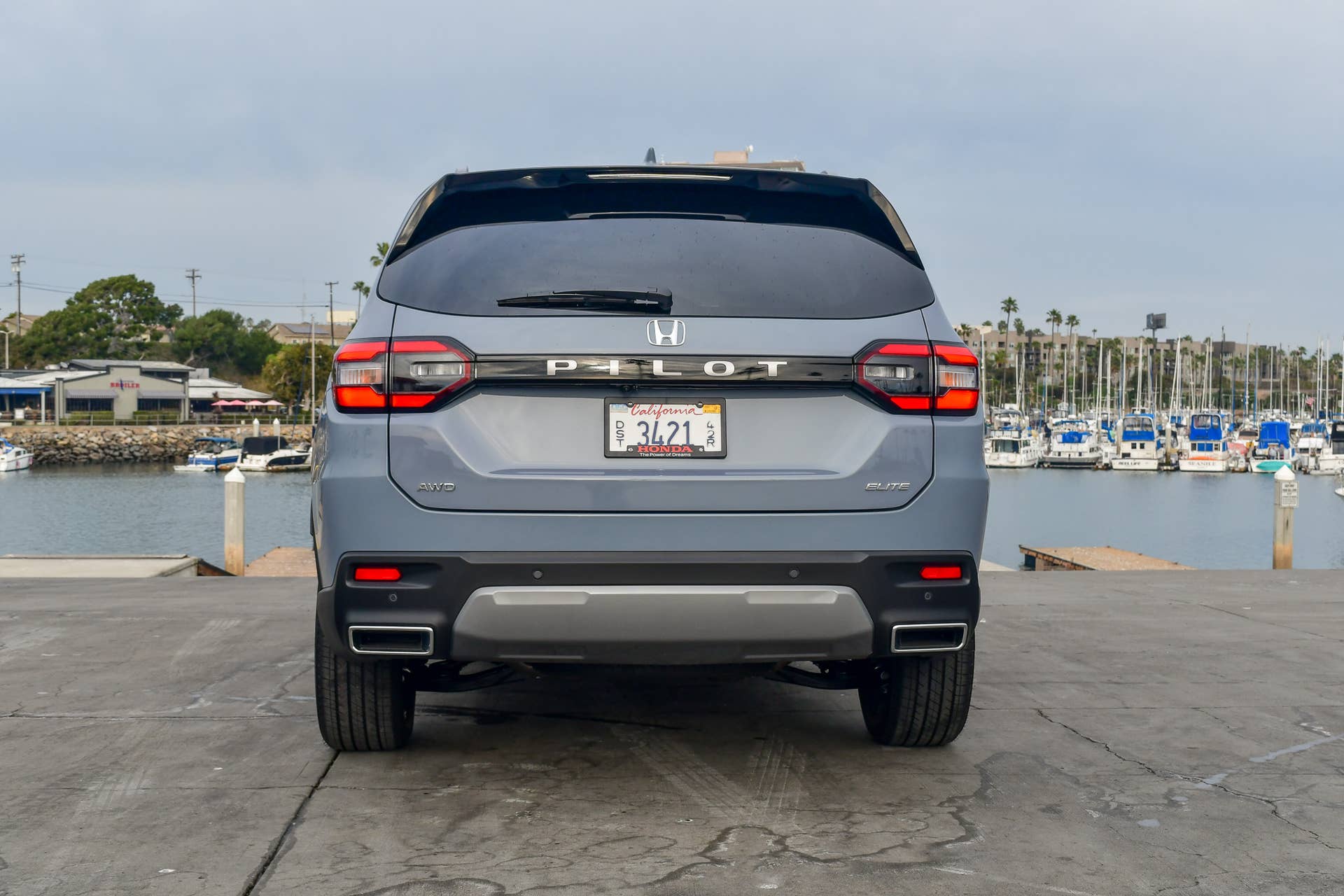The rear end of the 2026 Honda Pilot Elite AWD