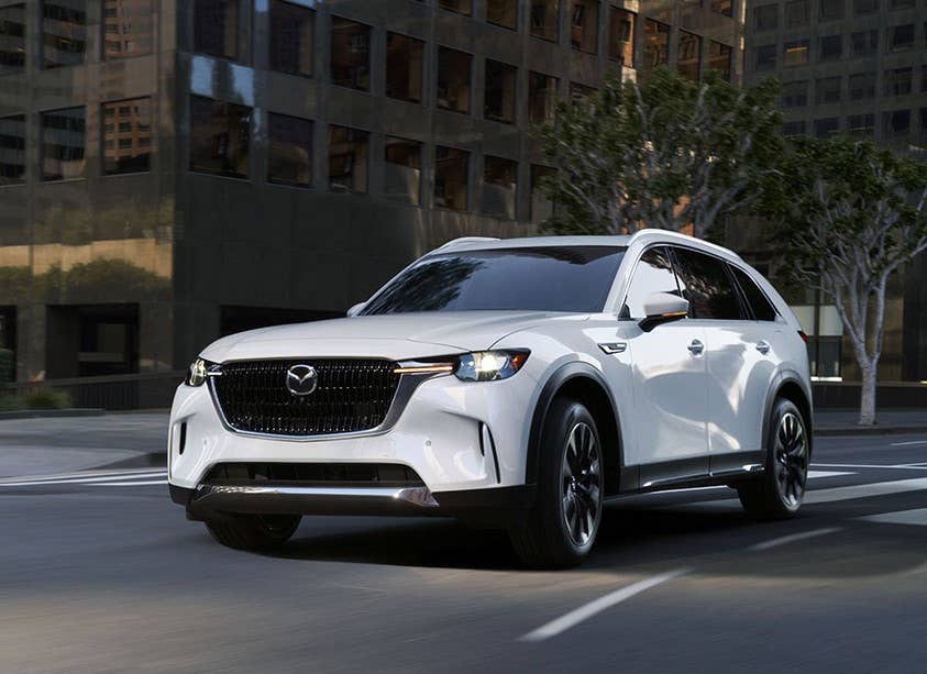 034_cx90-phev_90cornering1080720.jpg?io=1&profile=rss