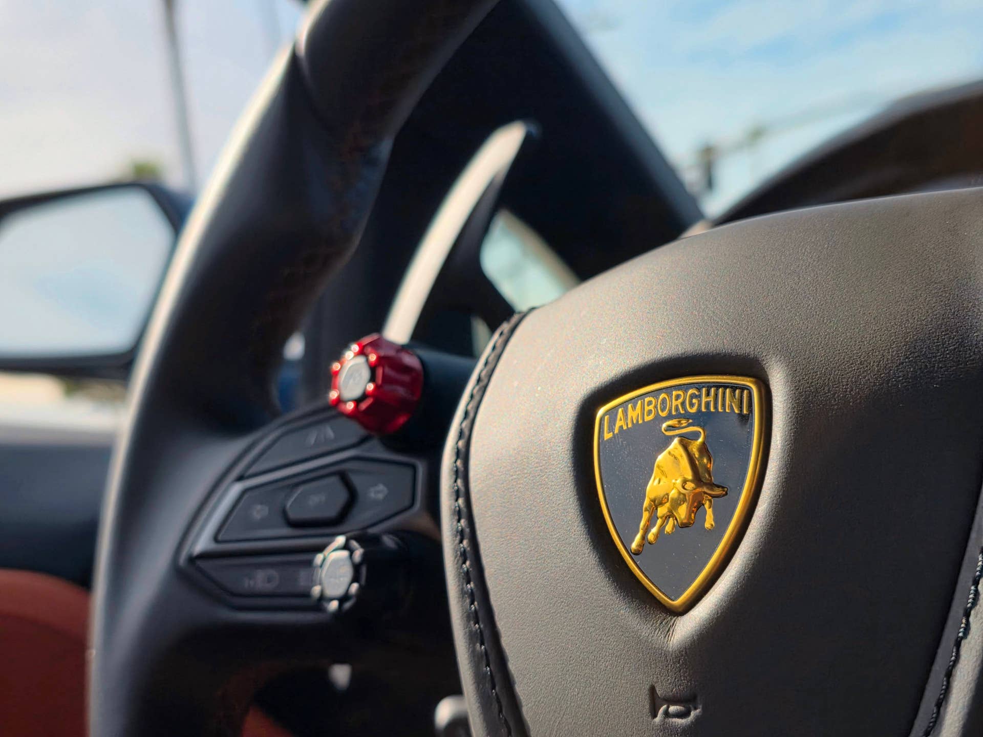 Lamborghini Revuelto