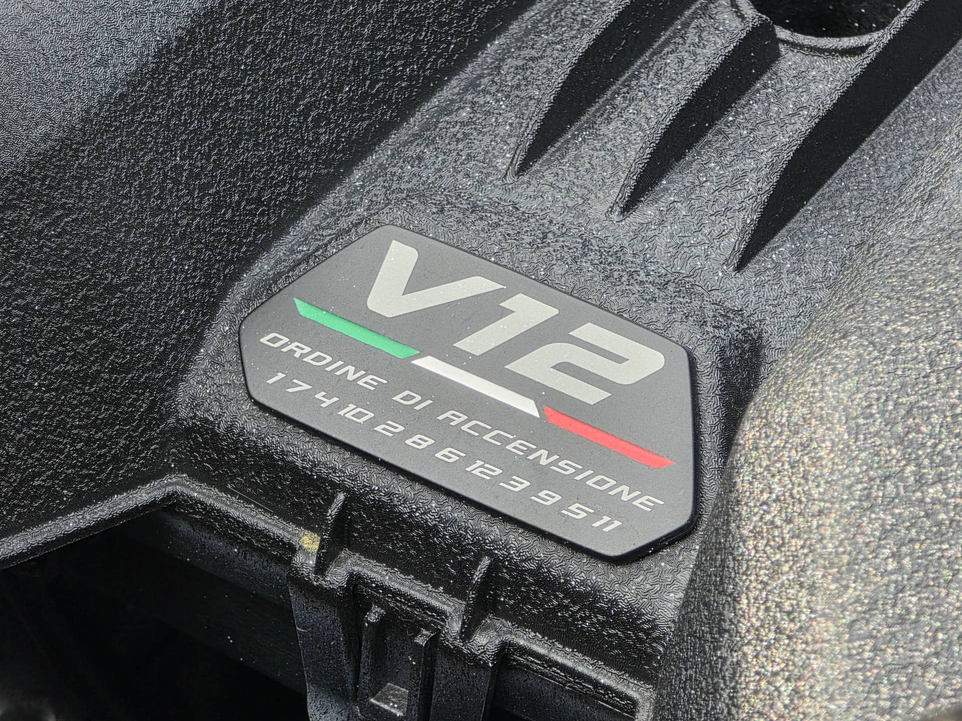 Lamborghini Revuelto