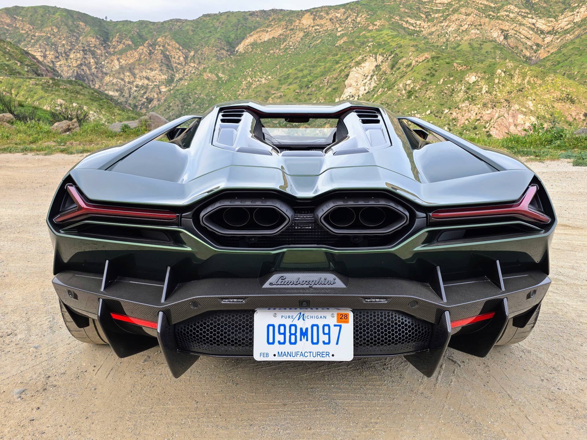 Lamborghini Revuelto