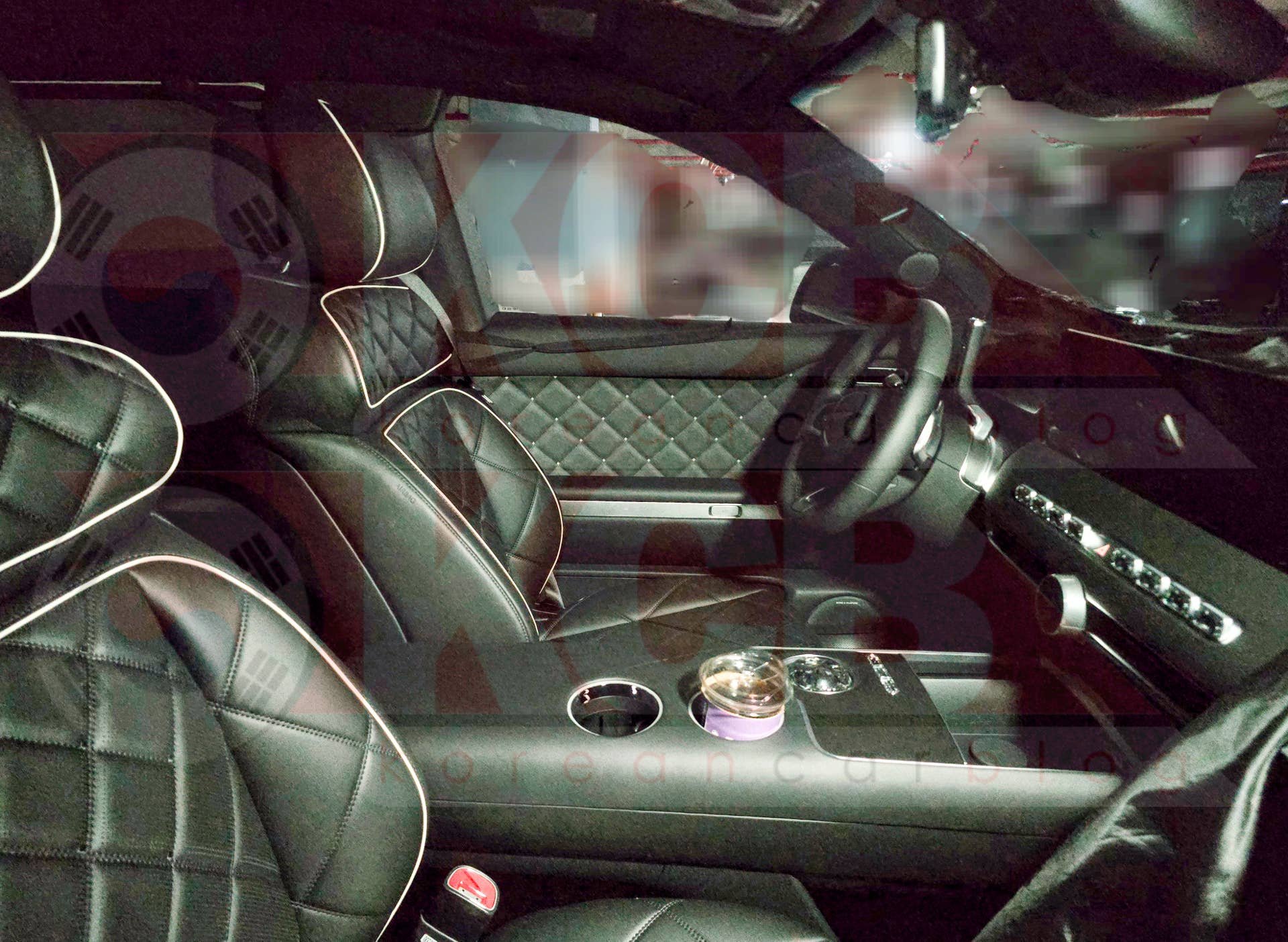 genesis-gv90-interior-leaked.jpg?profile=w2560