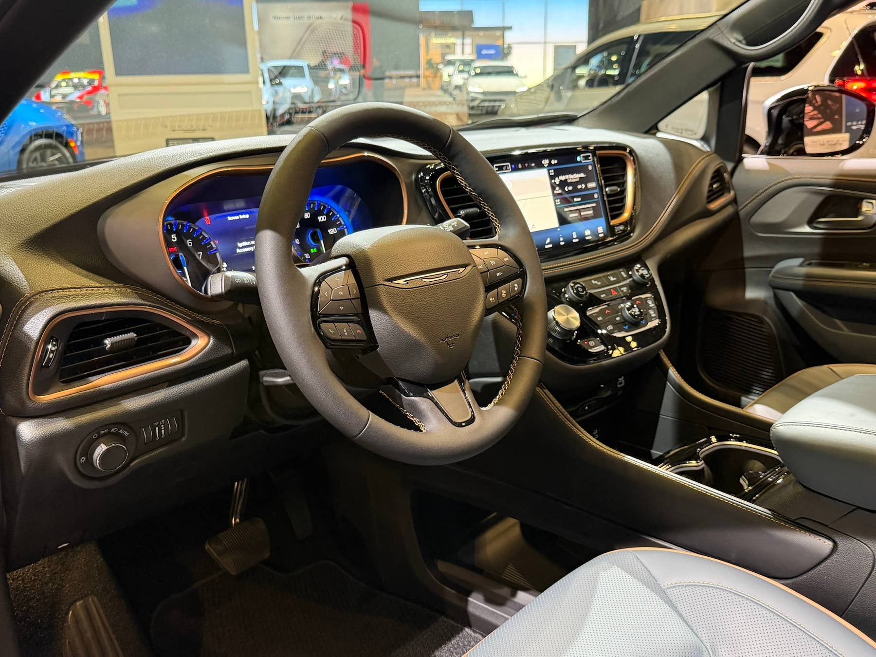 2027 Chrysler Pacifica Looks Striking in Person, but the Interior's