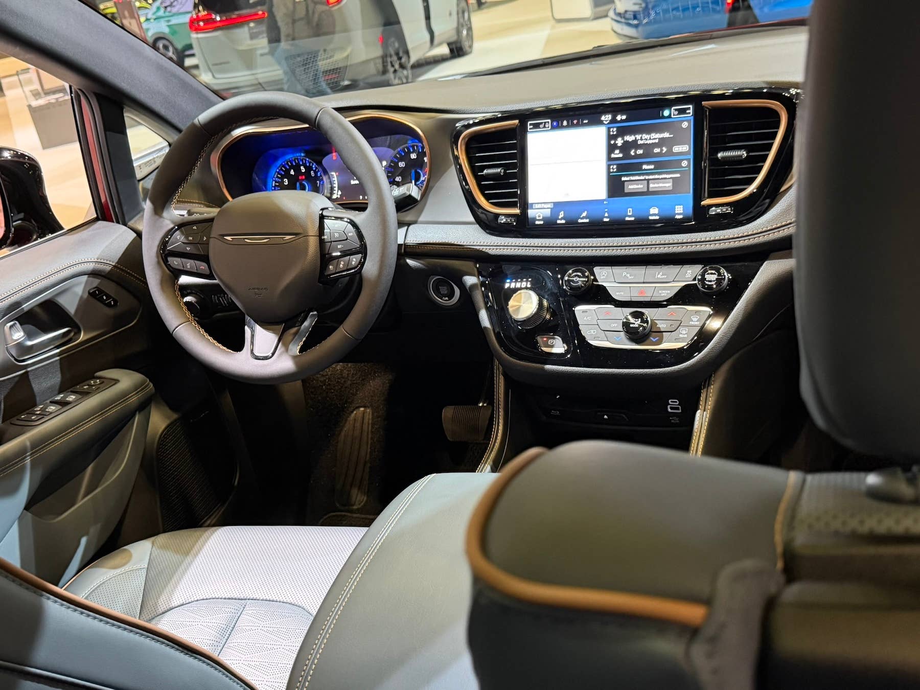 2027 Chrysler Pacifica Looks Striking in Person, but the Interior's