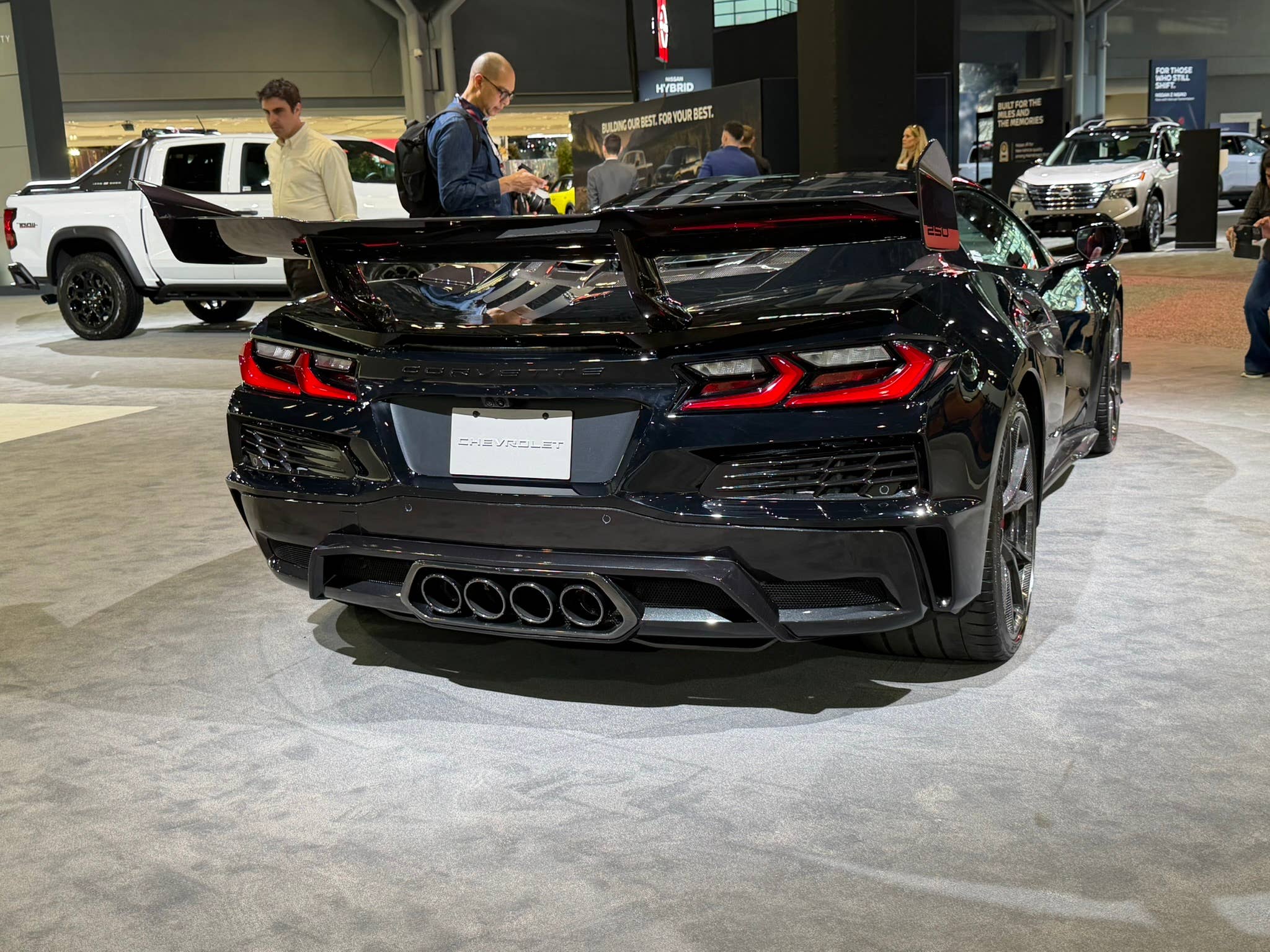 Chevy Built a Corvette ZR1X to Celebrate America’s 250th Birthday ...