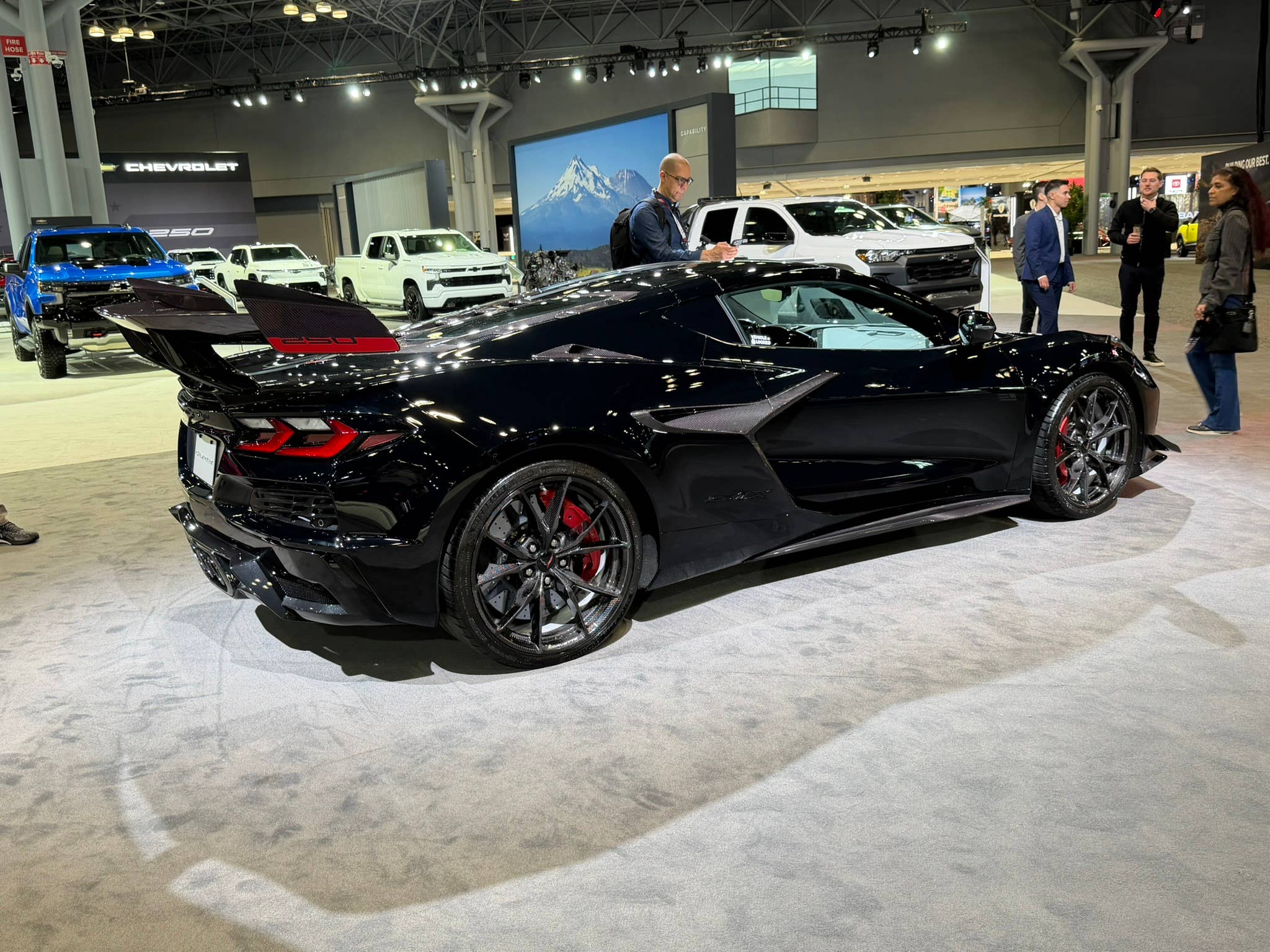 Chevy Built a Corvette ZR1X to Celebrate America’s 250th Birthday ...