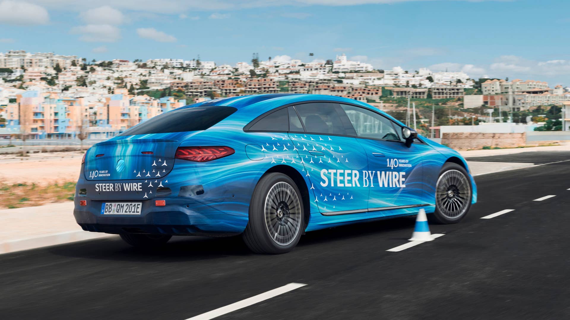 Mercedes Is Putting Yoke Steering in the EQS - Autoblog