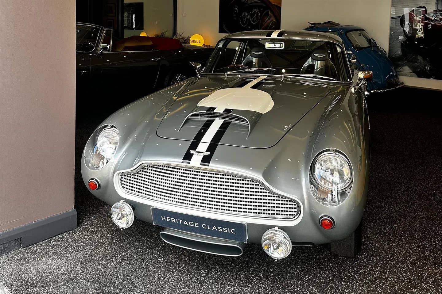aston-martin-db4-gt-continuation-1319196095-13.jpg?io=1&profile=rss