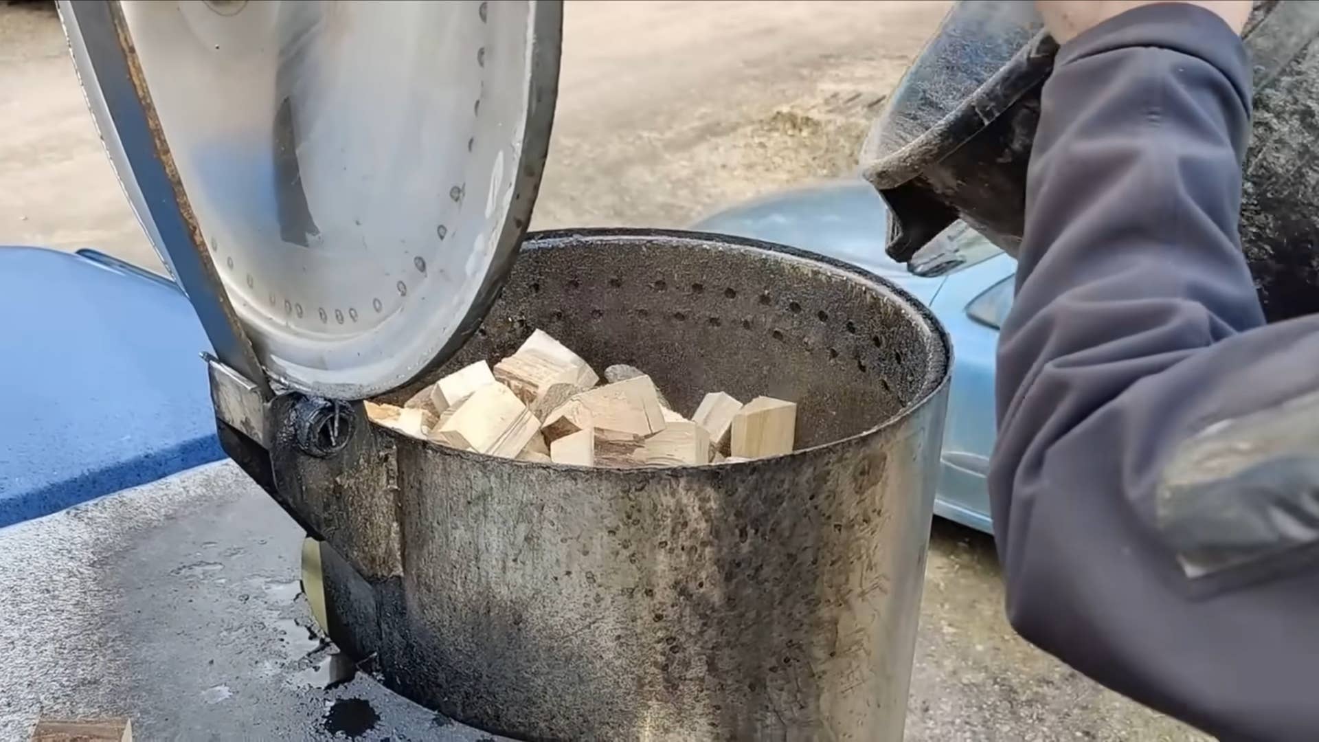 chevrolet-fleetside-wood-powered-truck-refueling.jpg?io=1&profile=rss