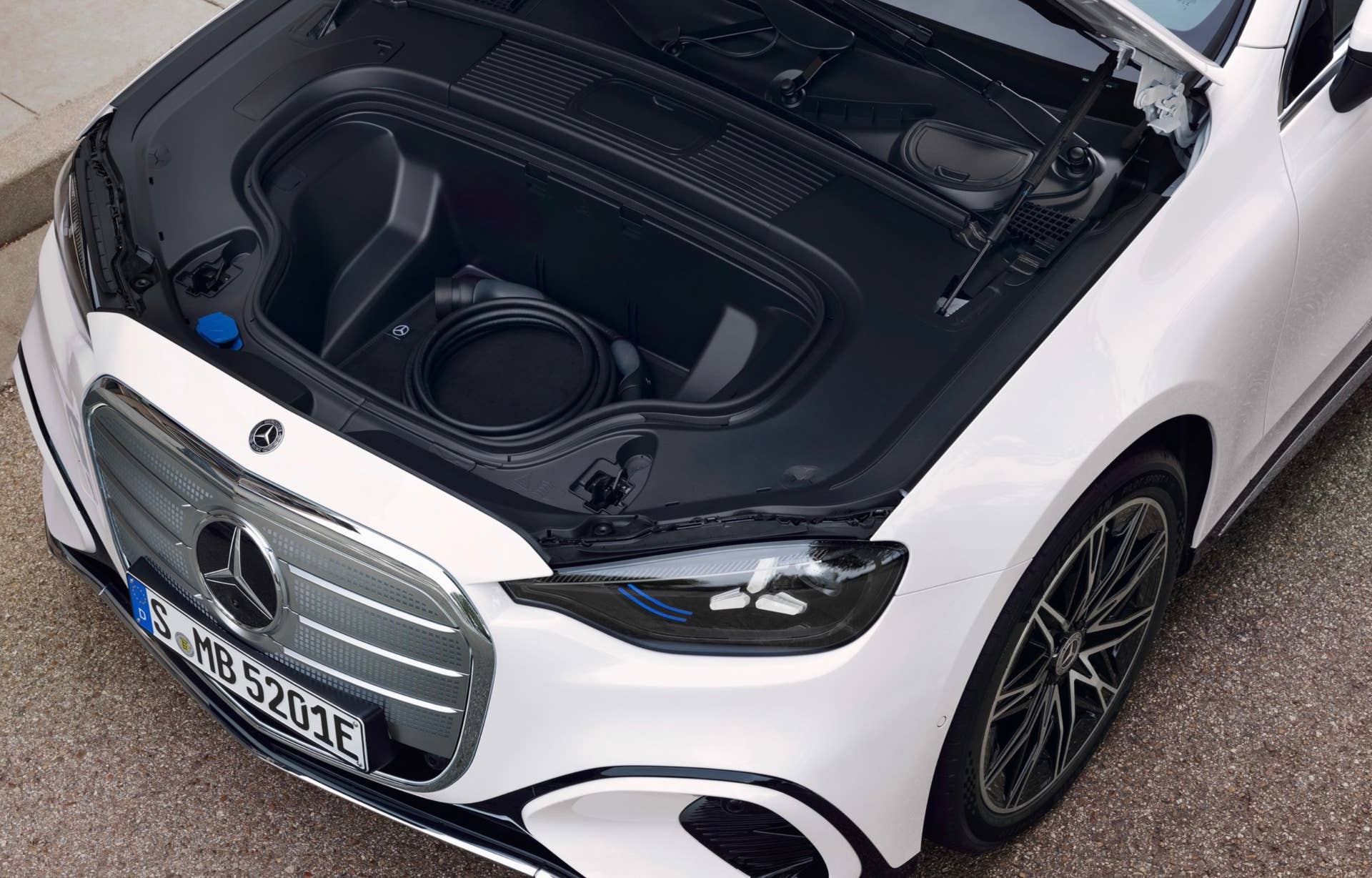 2027 Electric Mercedes-Benz C-Class