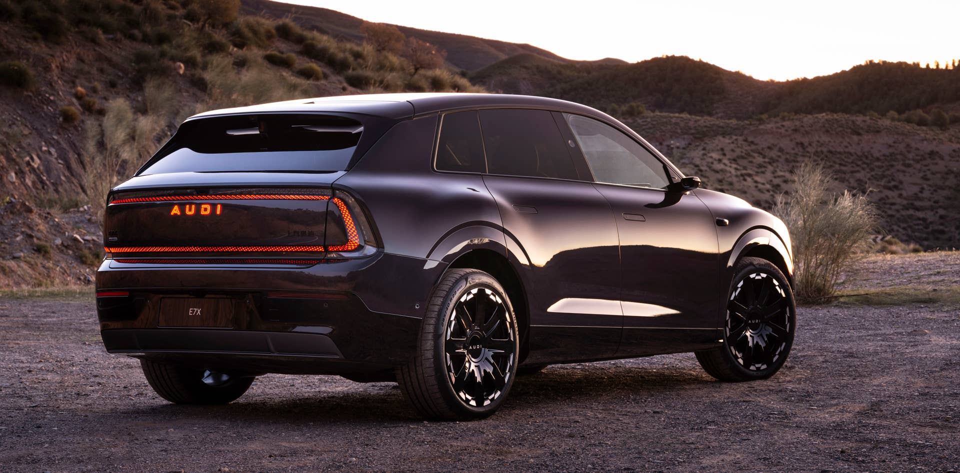 奥迪 E7X 纯电 SUV 官方外观图