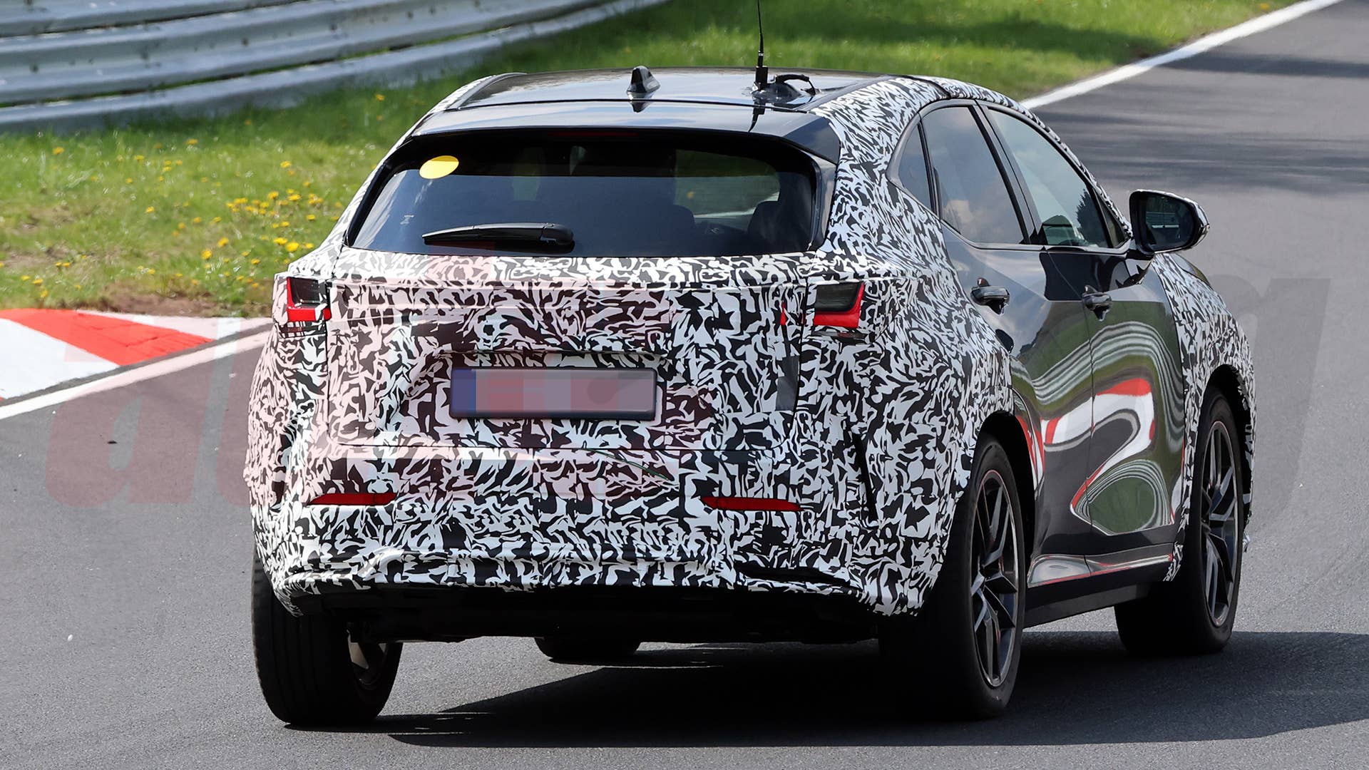 2027 Lexus NX spy shot