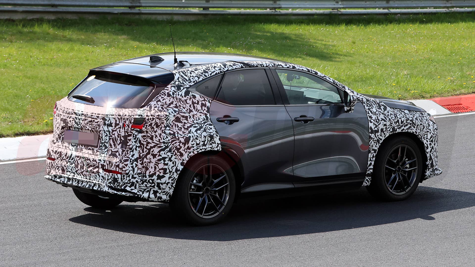 2027 Lexus NX spy shot
