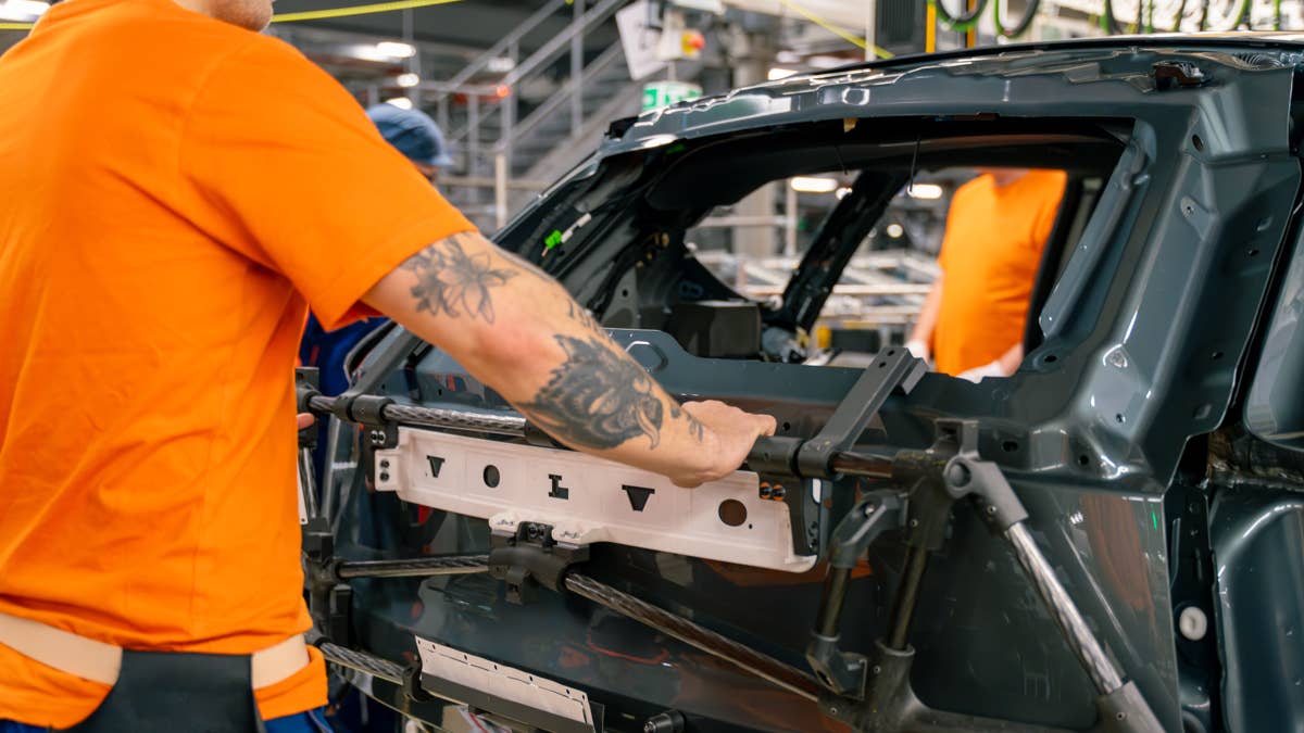 volvo-ex60-start-of-production-4.jpg?profile=rss
