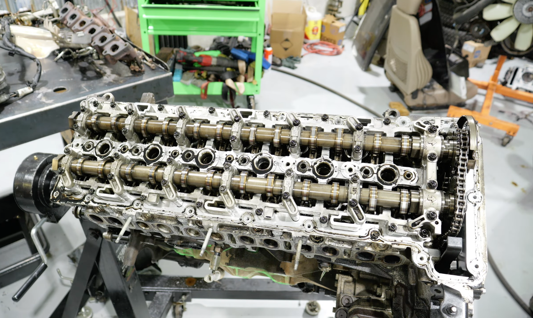 gm-duramax-diesel-inline-6-engine-teardown-01.png?io=1&profile=rss