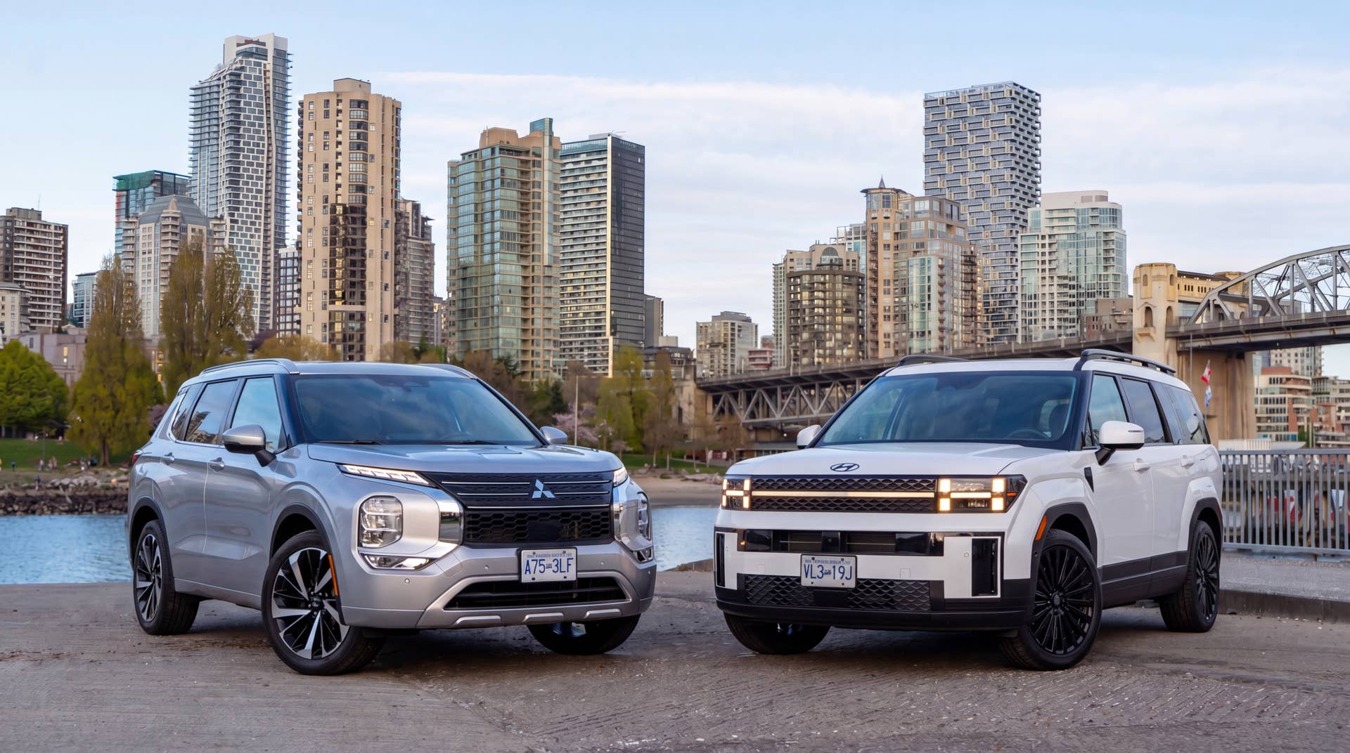 2026 Mitsubishi Outlander vs 2026 Hyundai Santa Fe