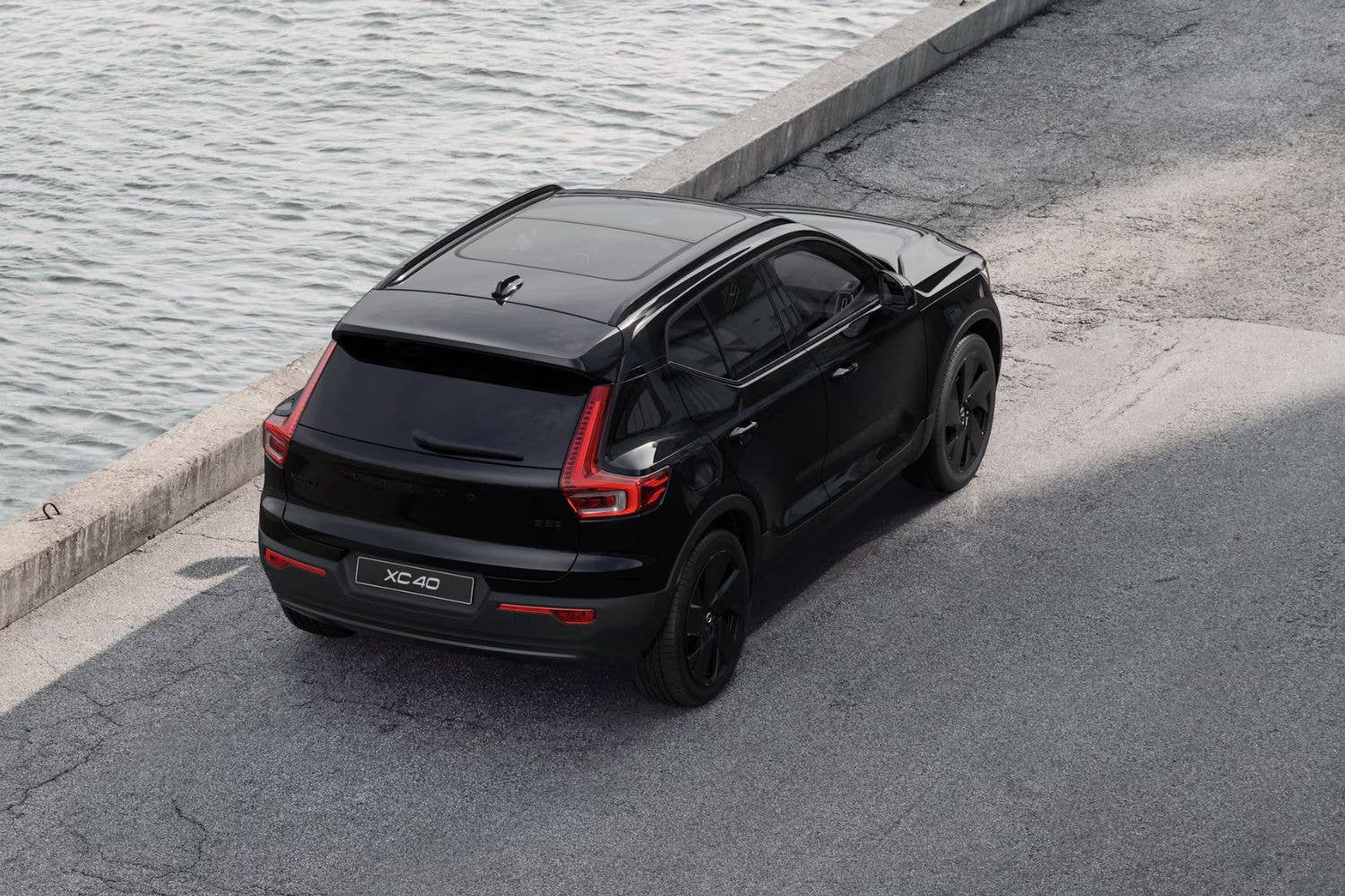 2026 Volvo XC40