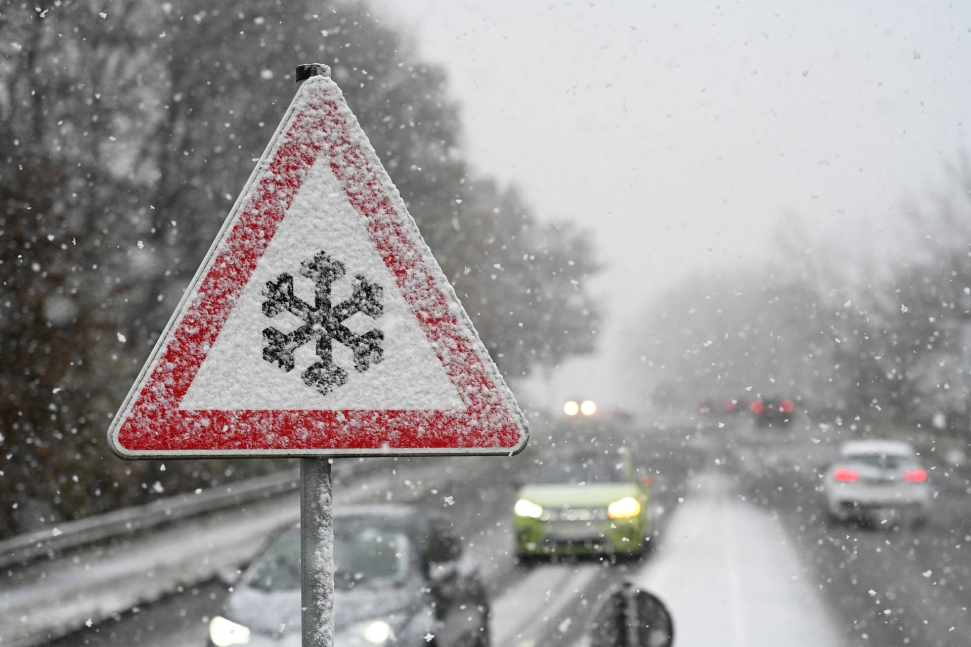 Winter Storm Warning: Up to 24 Inches of Snow and 55 MPH Gusts Threaten ...