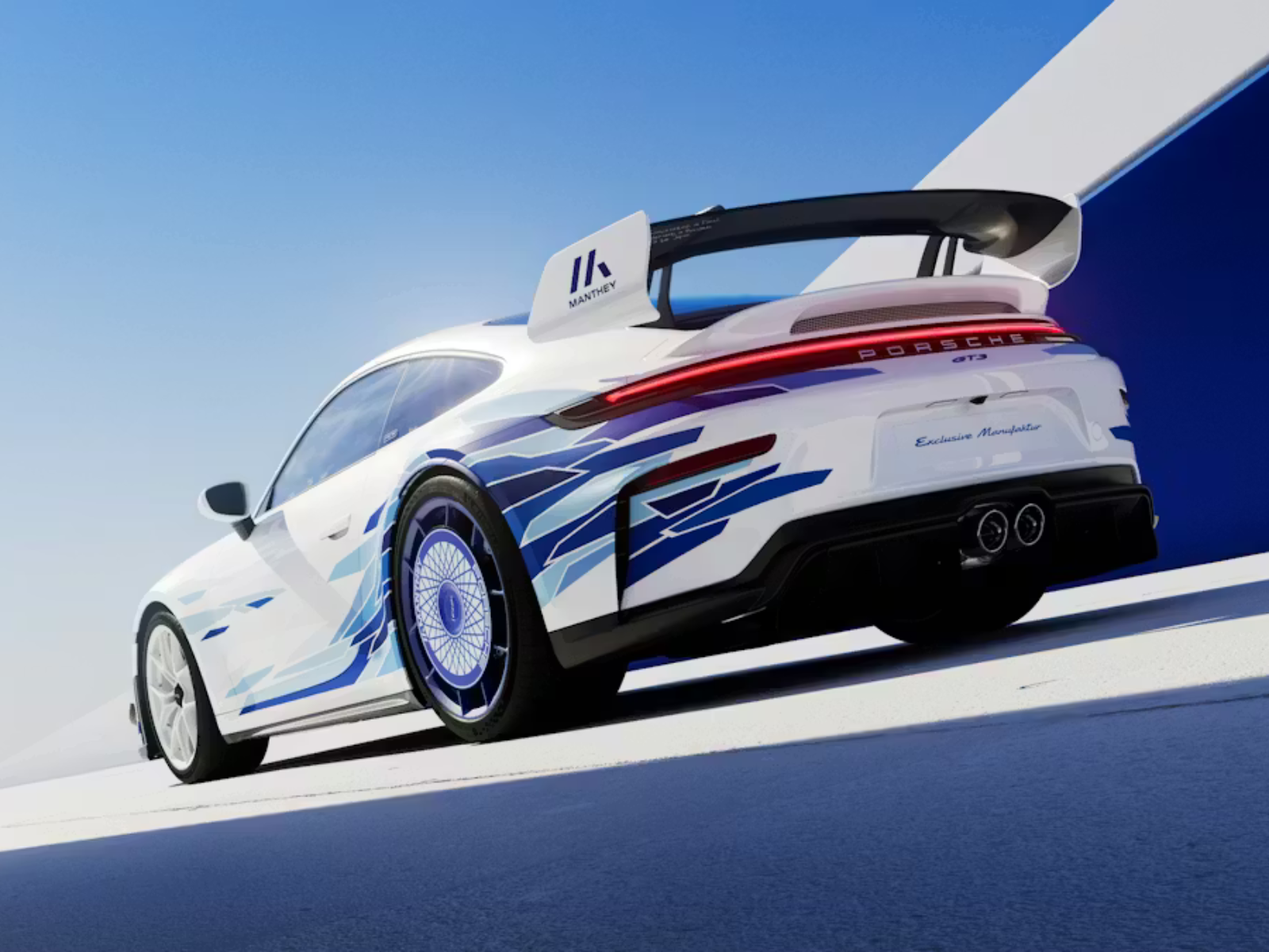 【新品未使用】porscheポルシェ 911 GT3 ペーパーウェイト This New Limited Porsche 911 GT3 Leans Into Art, Not Just