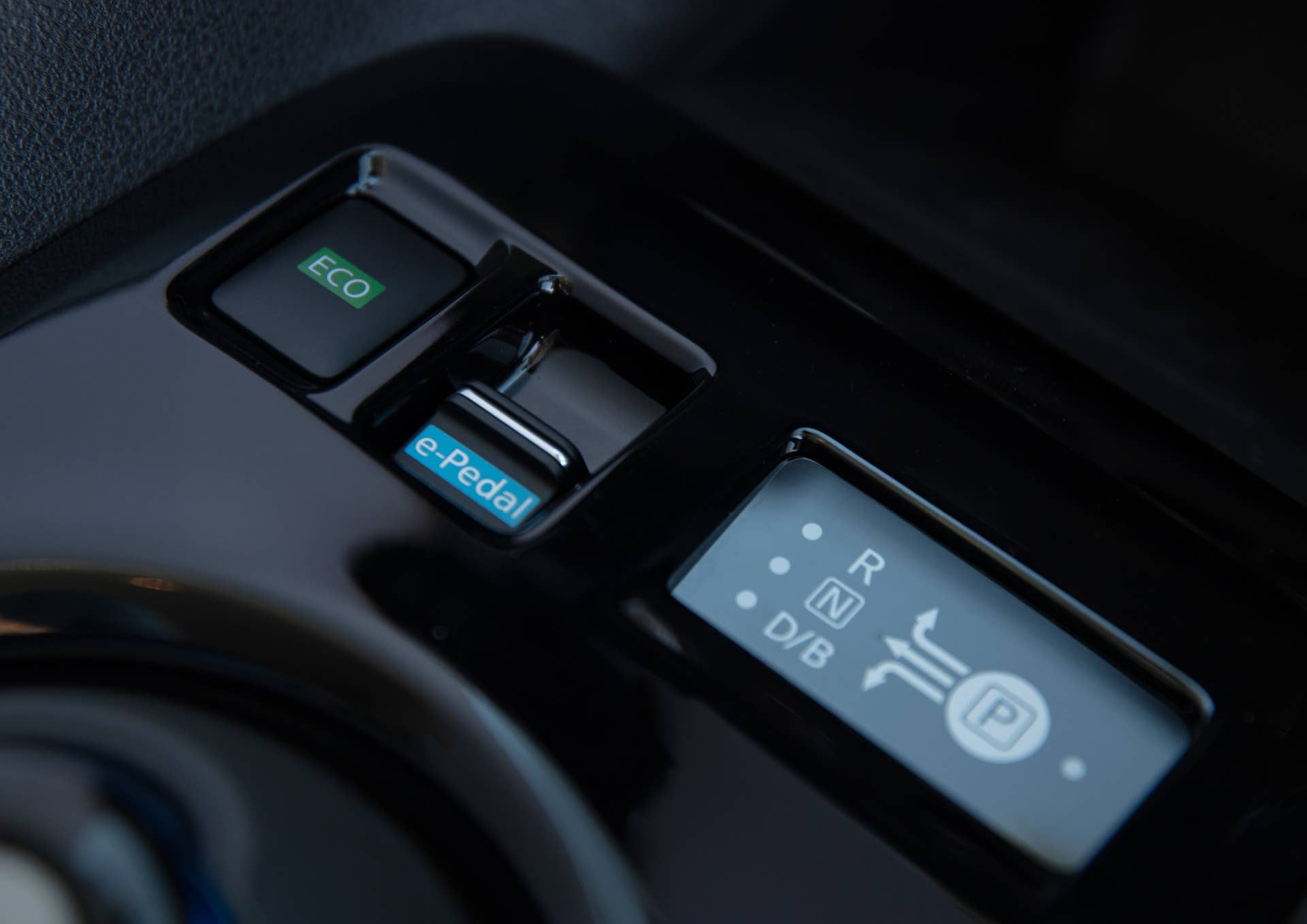 2025 Nissan Leaf