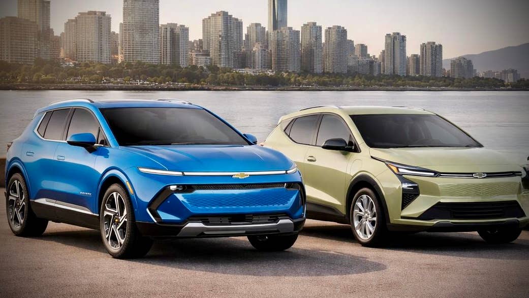 Chevrolet Equinox vs the Chevrolet Bolt - Which is the Better EV Bargain?