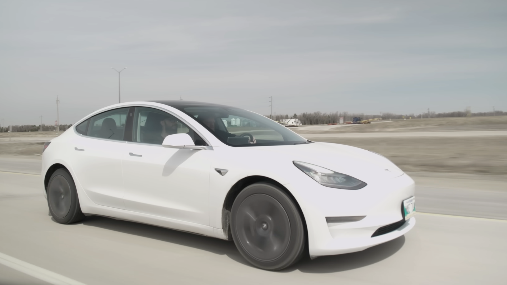 Tesla Model 3 Hits 380,000 Miles on Original Battery as Range Falls to ...