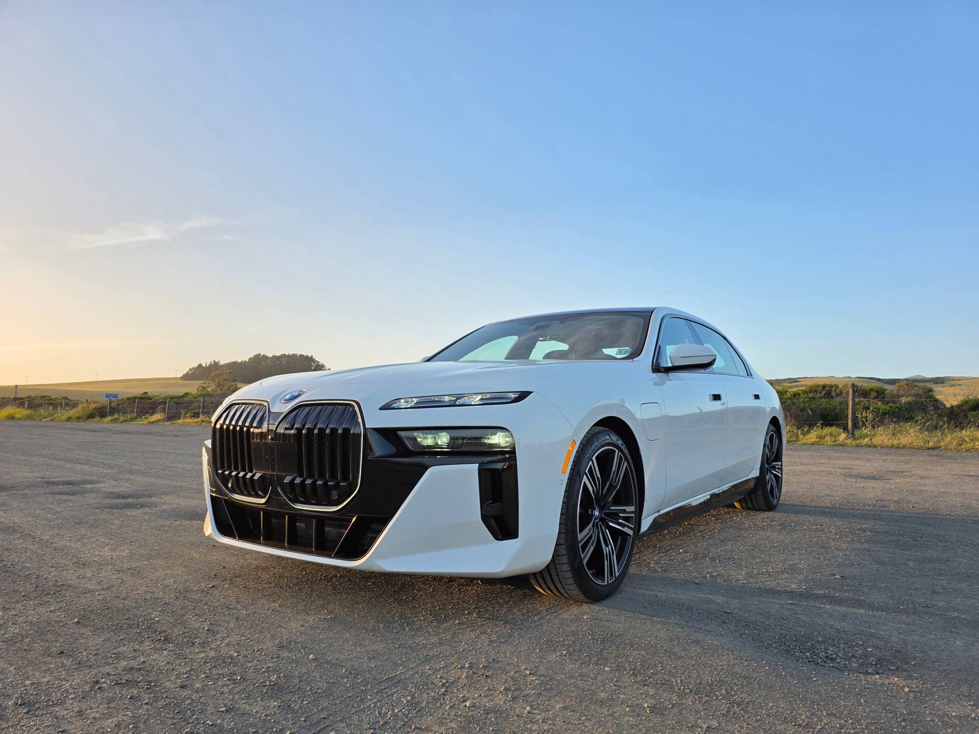 I Drove the 2026 BMW 750e from LA to Yosemite, Here's My Honest Review ...