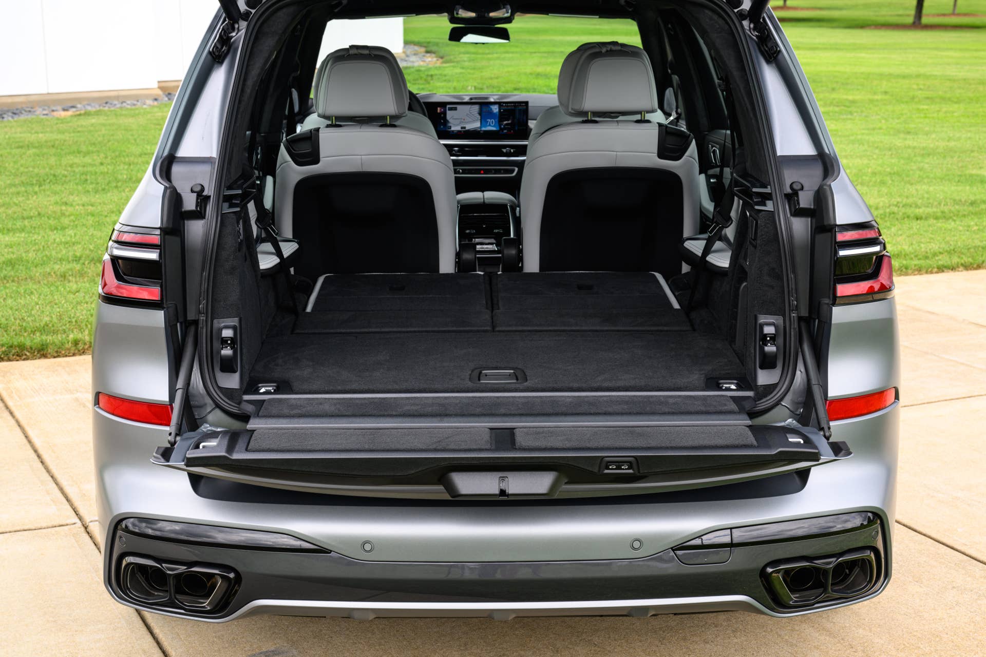 2025-2026 BMW X7