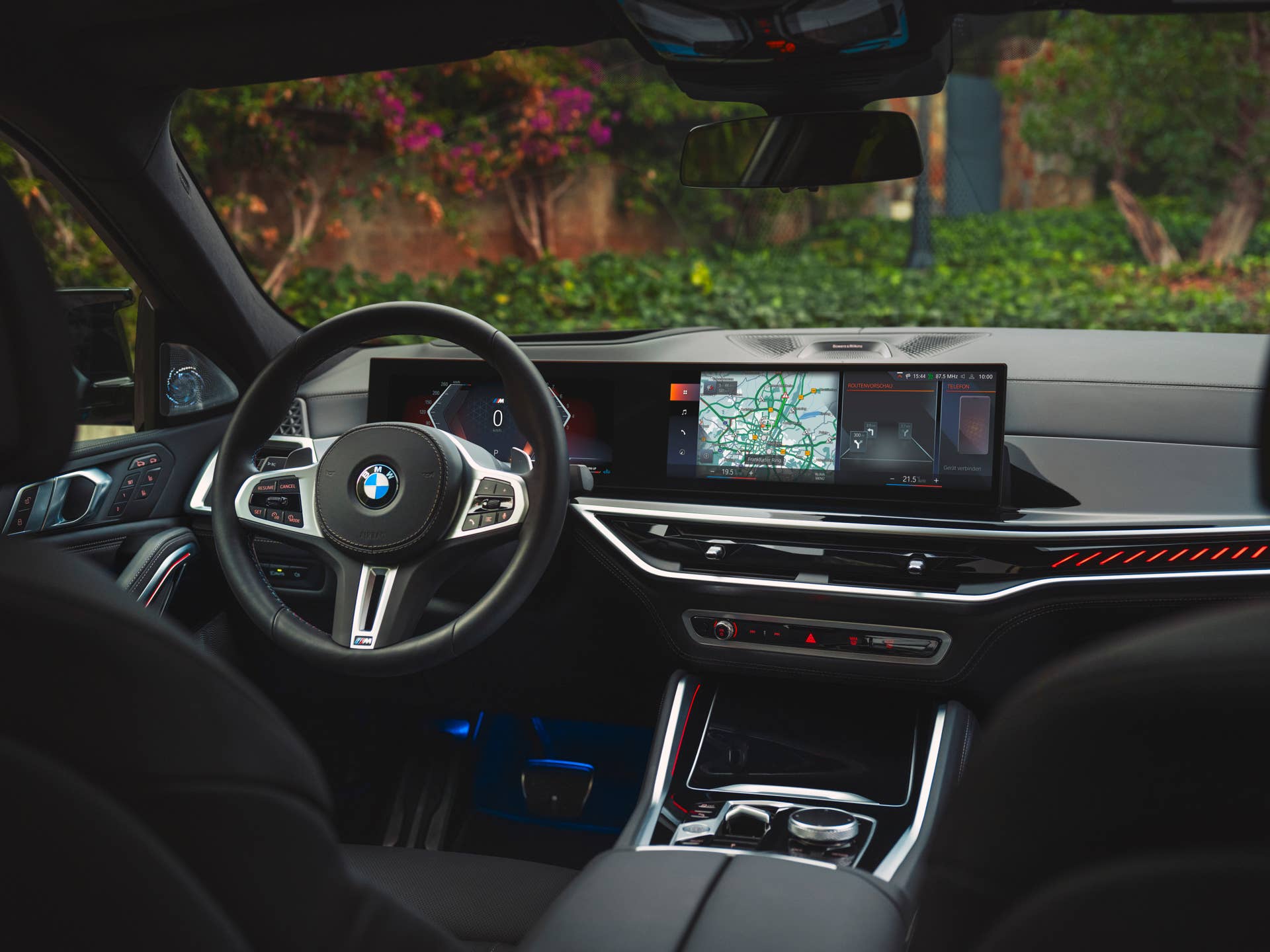 2025-2026 BMW X6