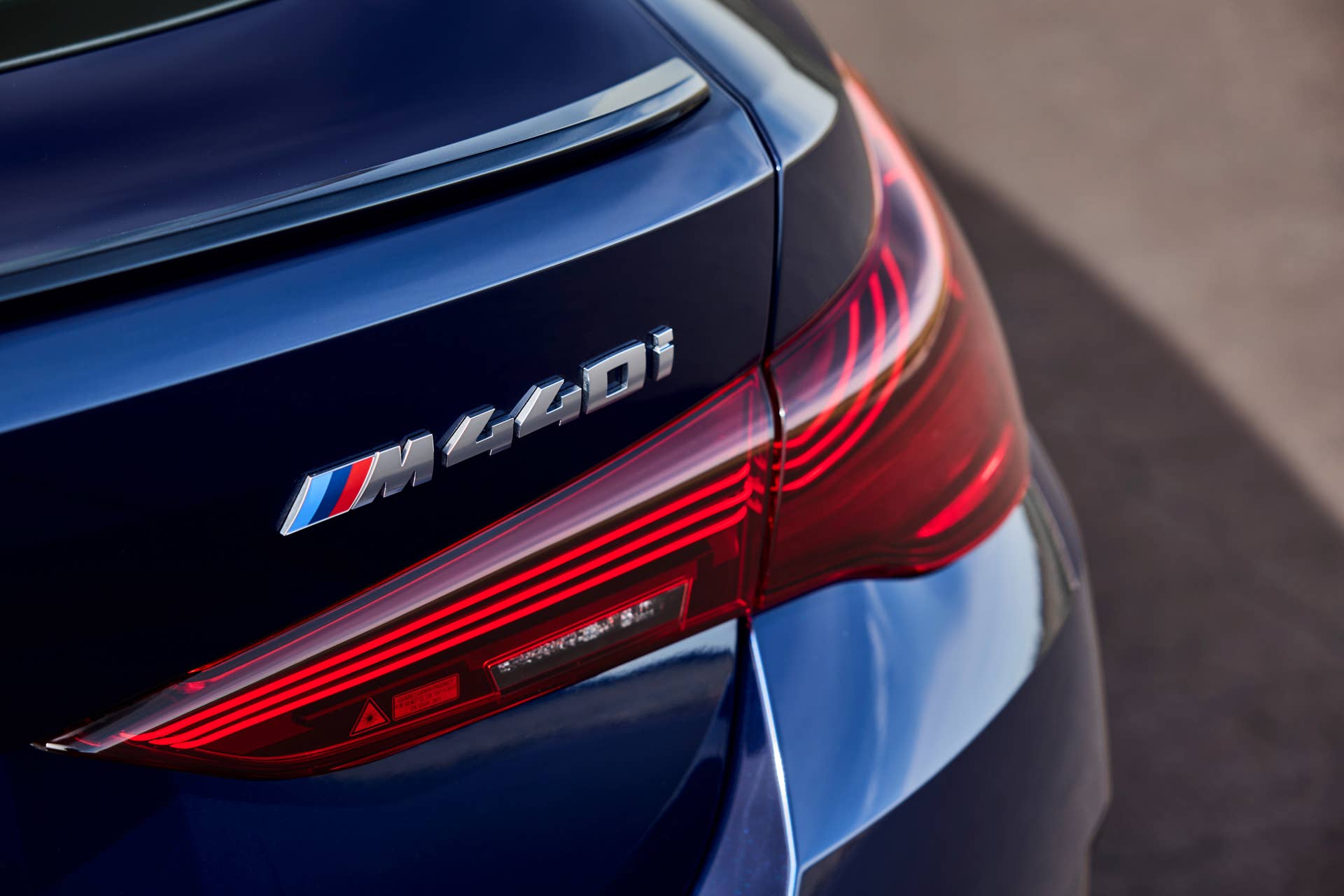 2025-2026 BMW i4
