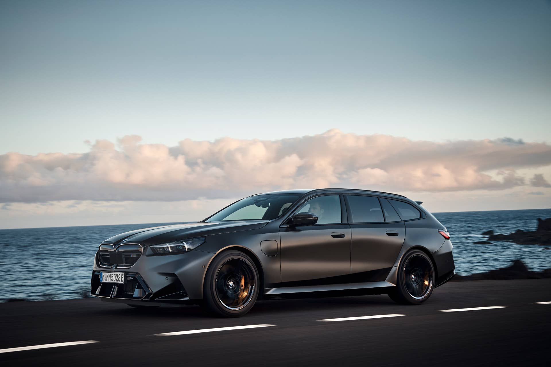 2025 BMW M5 Touring Review, Specs, Pricing, and Warranty - Autoblog