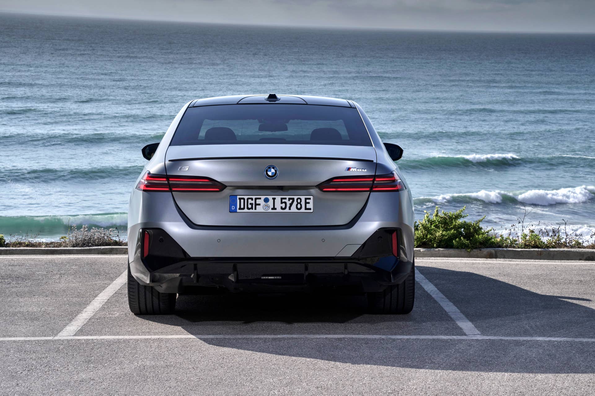 2025-2026 BMW i5 M60 in silver rear view