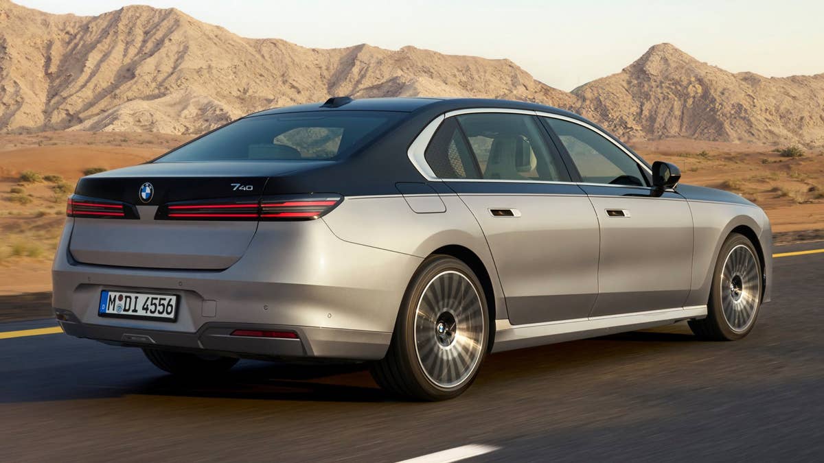 2027-bmw-7-series-1.jpg?profile=rss