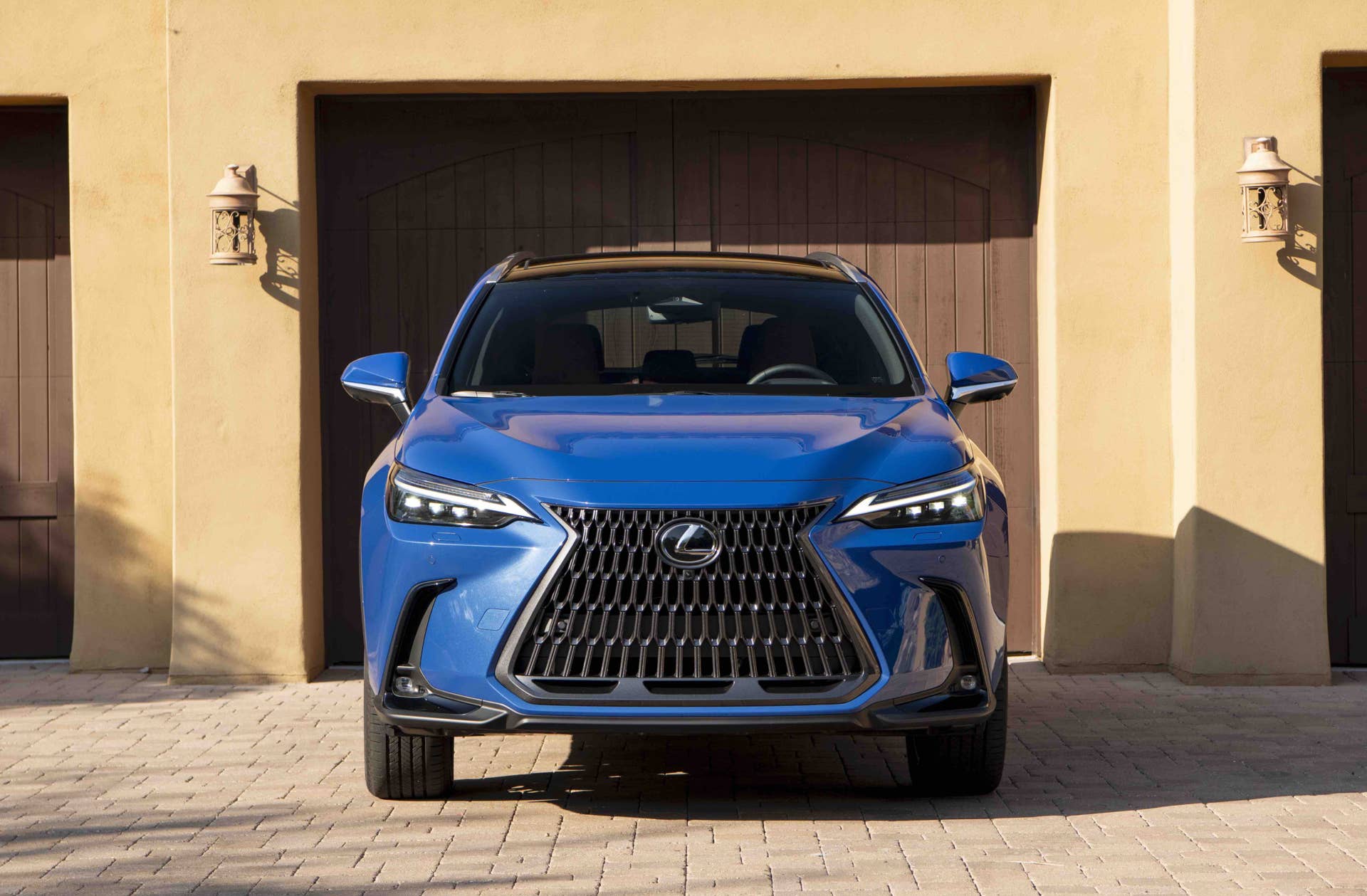 2026_lexus_nx_350h_luxury_grecianwater_064.jpg?io=1&profile=rss