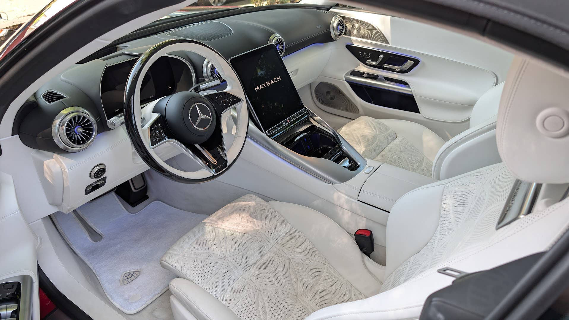 The interior of the 2026 Mercedes-Maybach SL 680