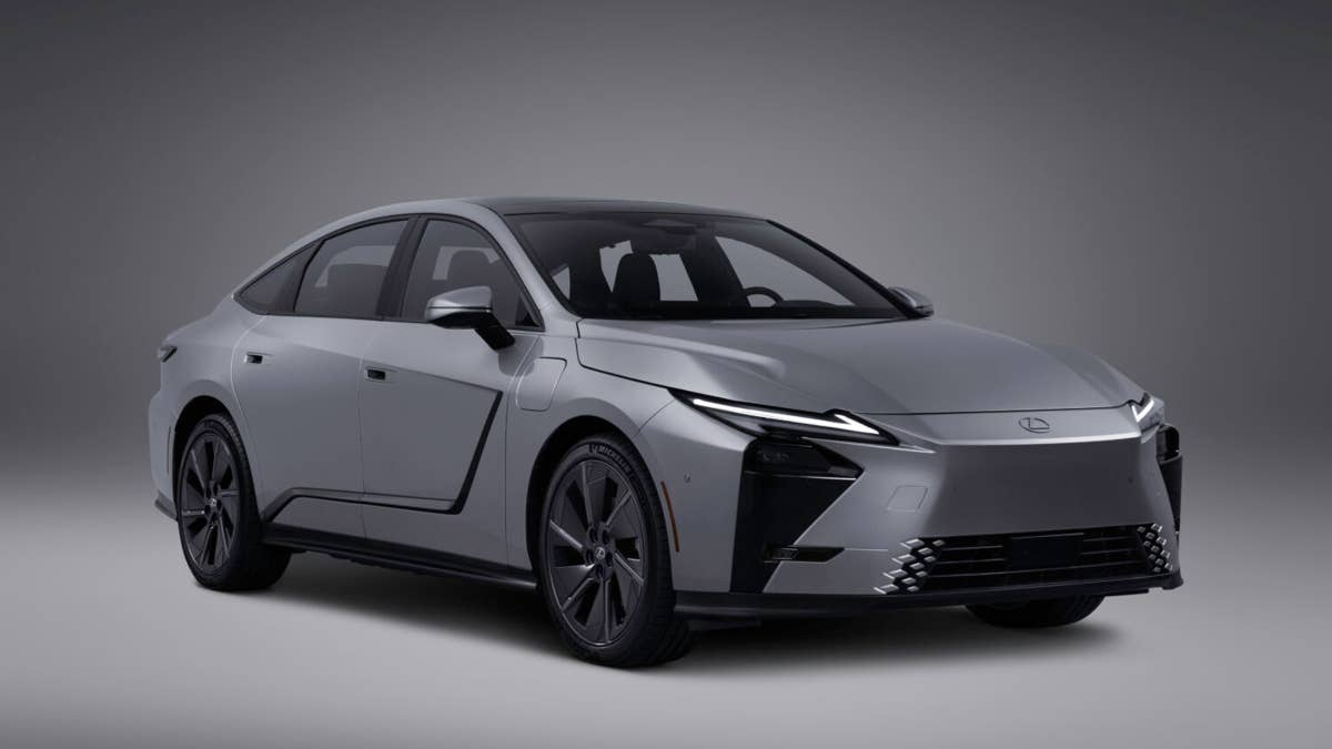 The 2026 Lexus ES's Design Shift is One of the Most Dramatic I've Ever Seen. Here Are My Thoughts.