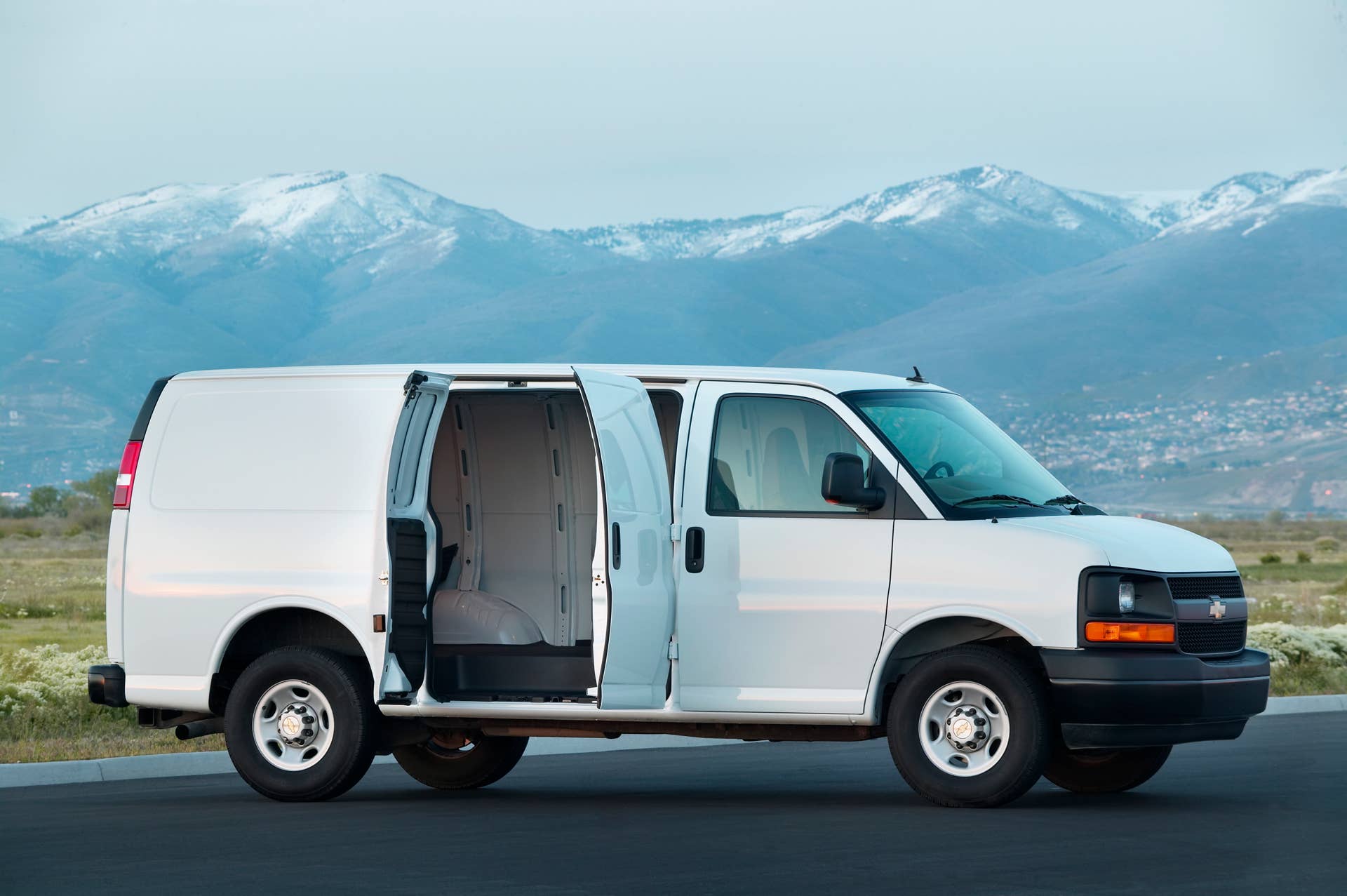 2025-2026 Chevrolet Express