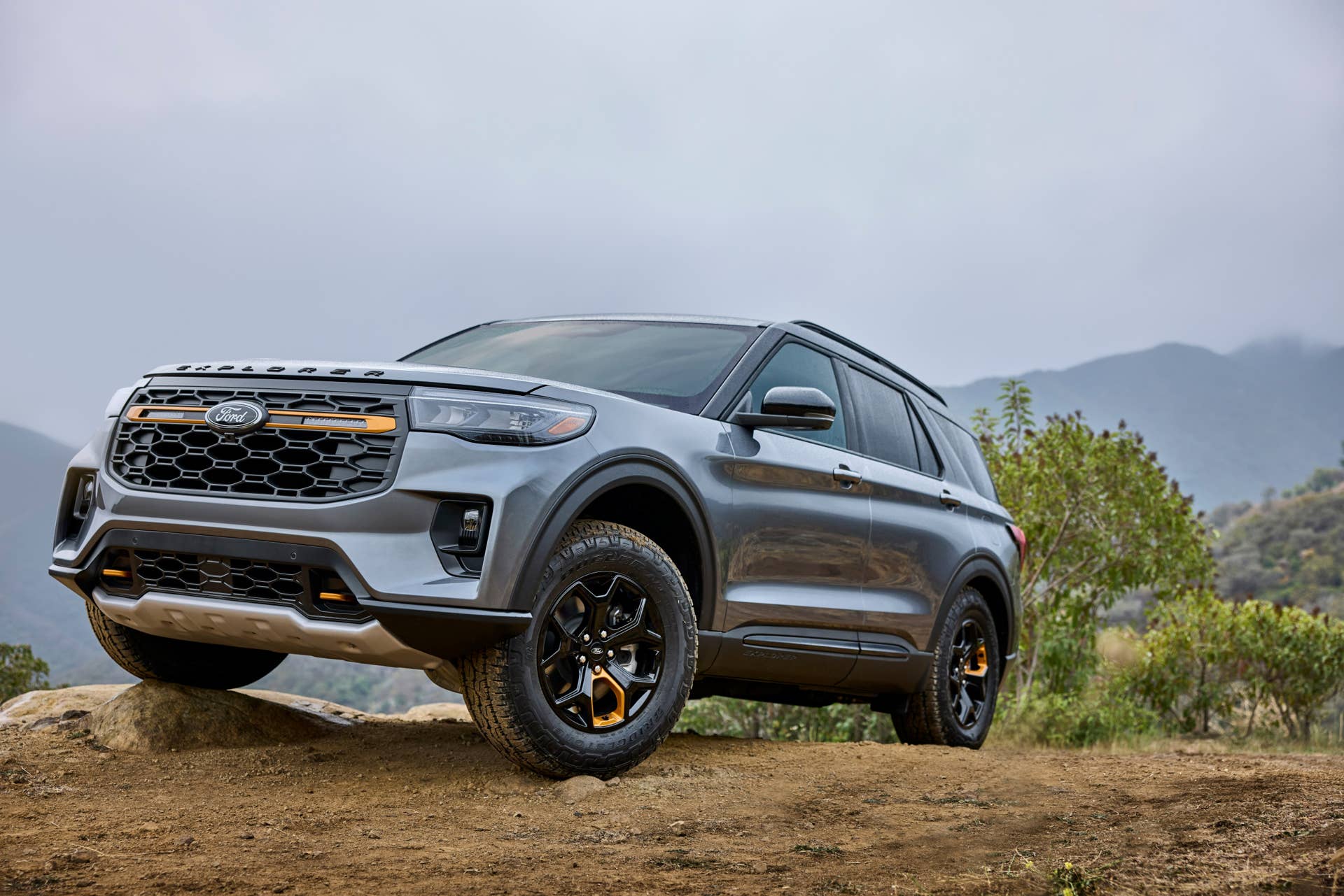 2026 Ford Explorer Review Specs Pricing And Warranty Autoblog 2026 Explorer Tremor 03 