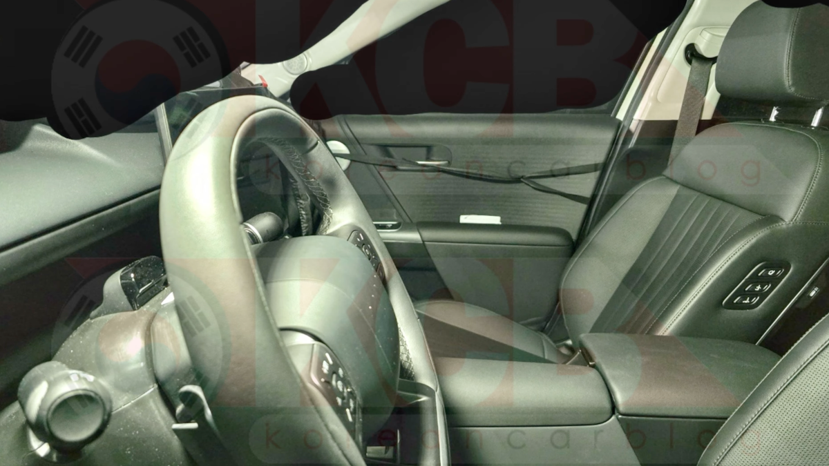 2027-hyundai-tucson-interior-spy-shot-02.png?profile=rss