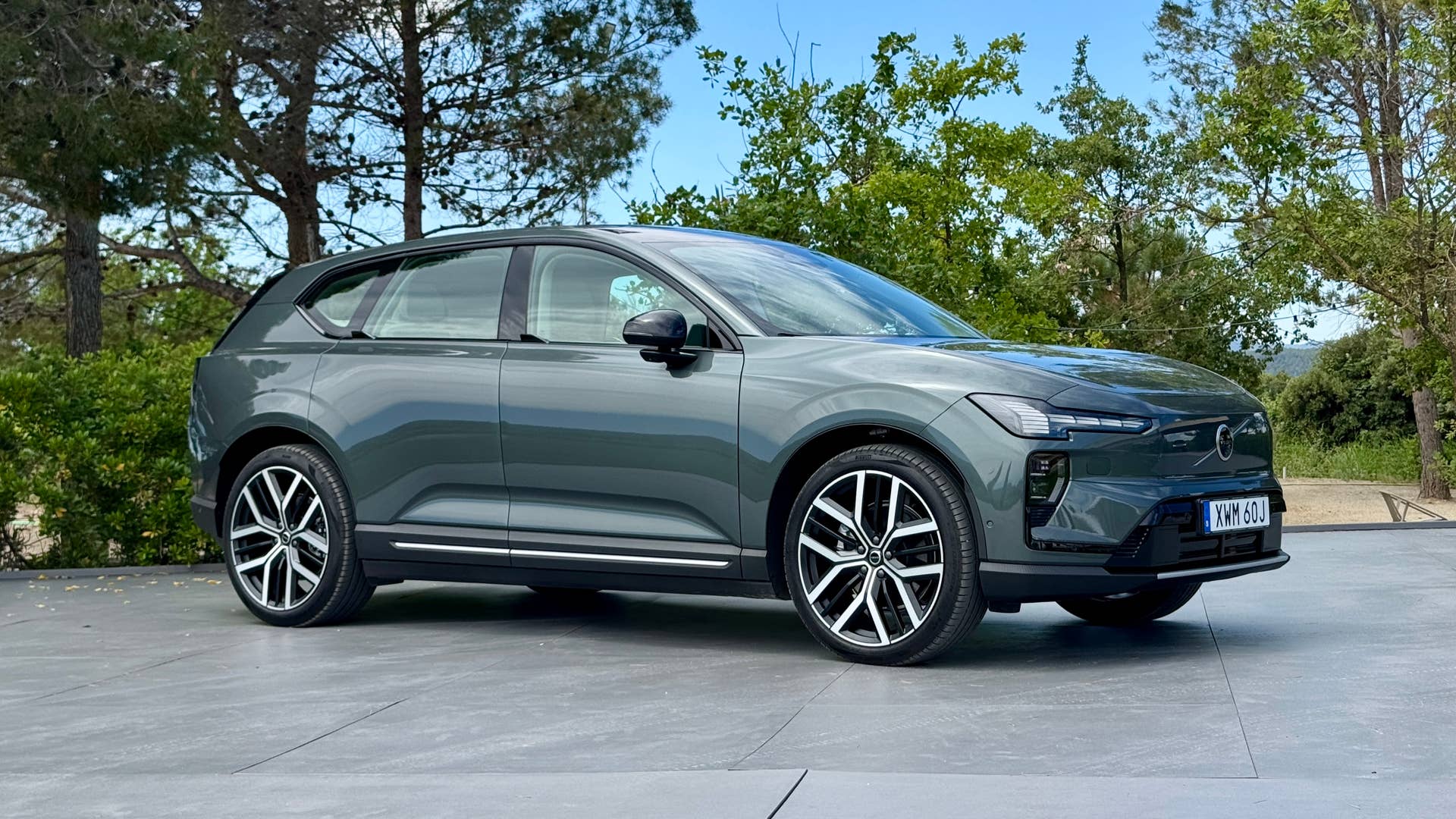 2027 Volvo EX60 First Drive: 400 Miles Means No More Excuses