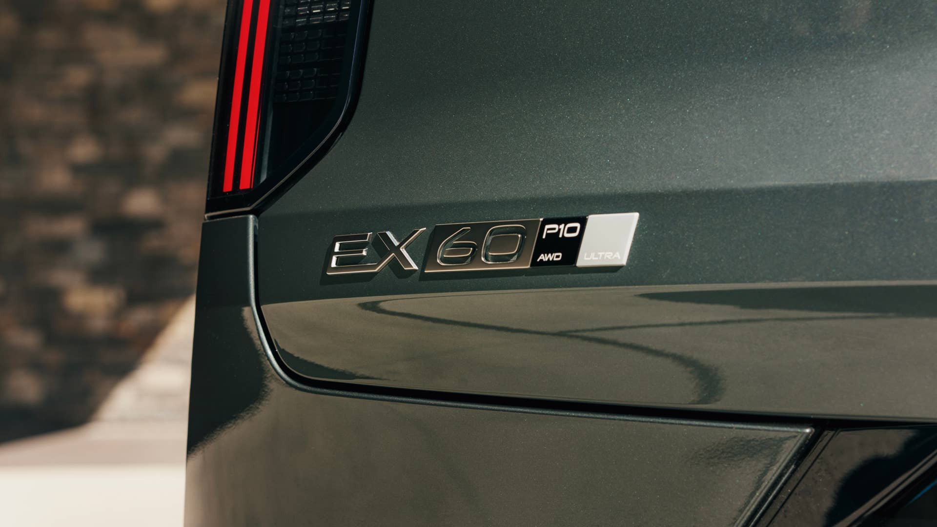 2027 Volvo EX60 P10 AWD rear model script