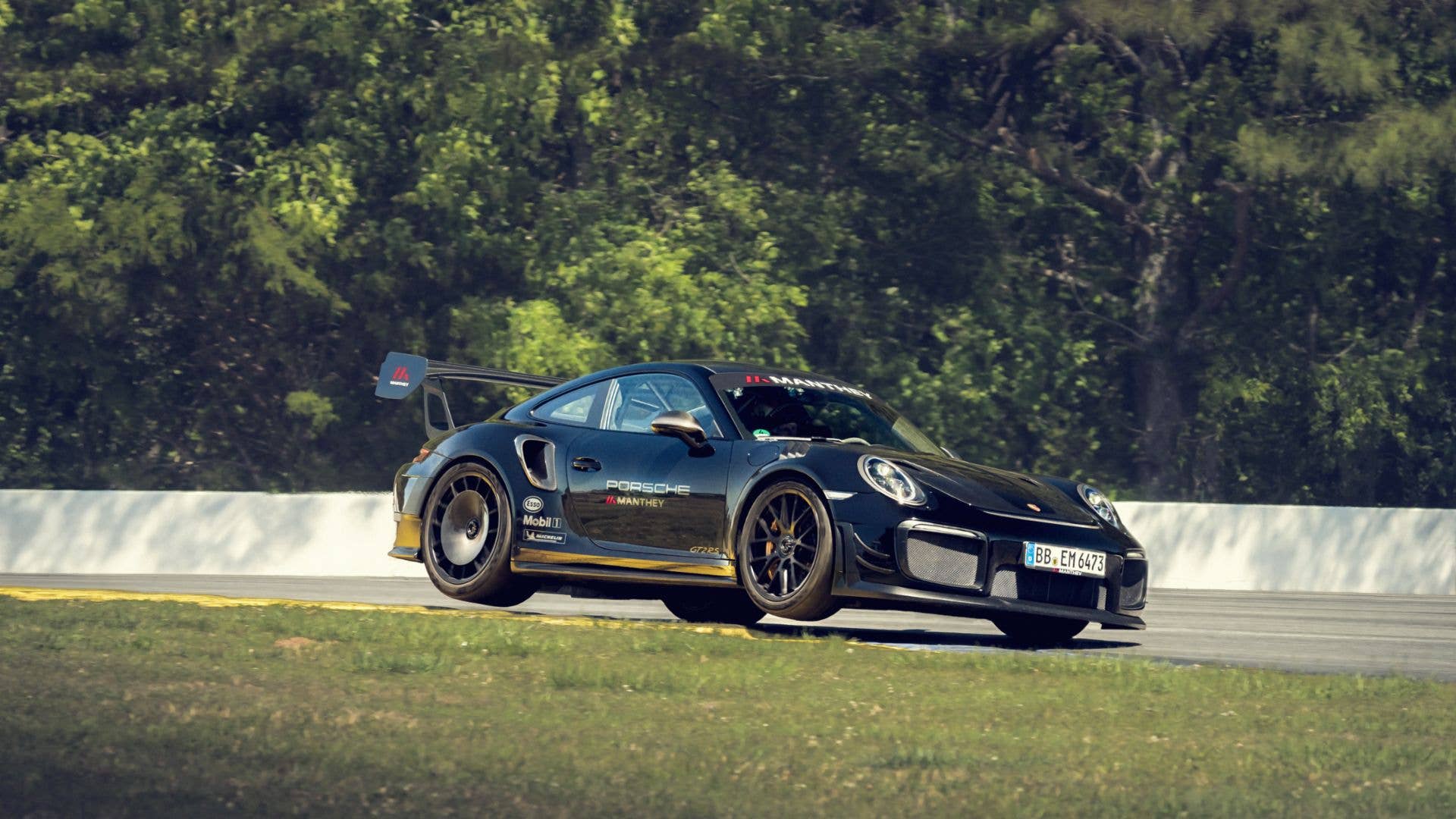 2019 Porsche 911 GT2 RS with Manthey Kit