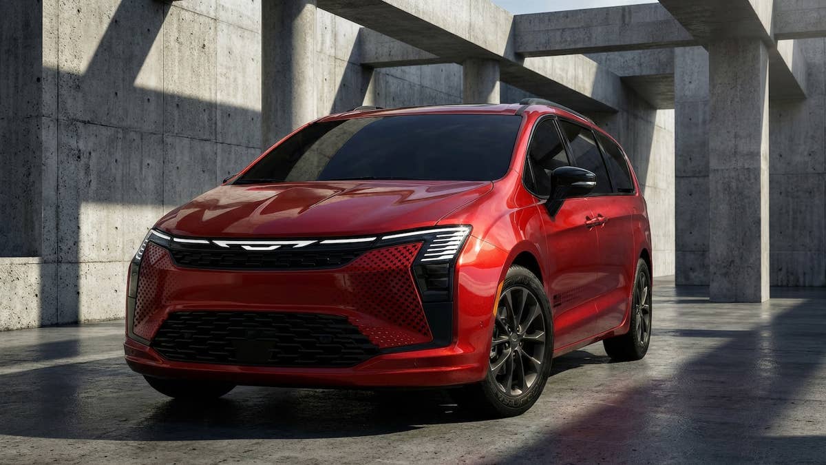 2027-chrysler-pacifica-a250-package_054pf.jpg?io=1&profile=rss