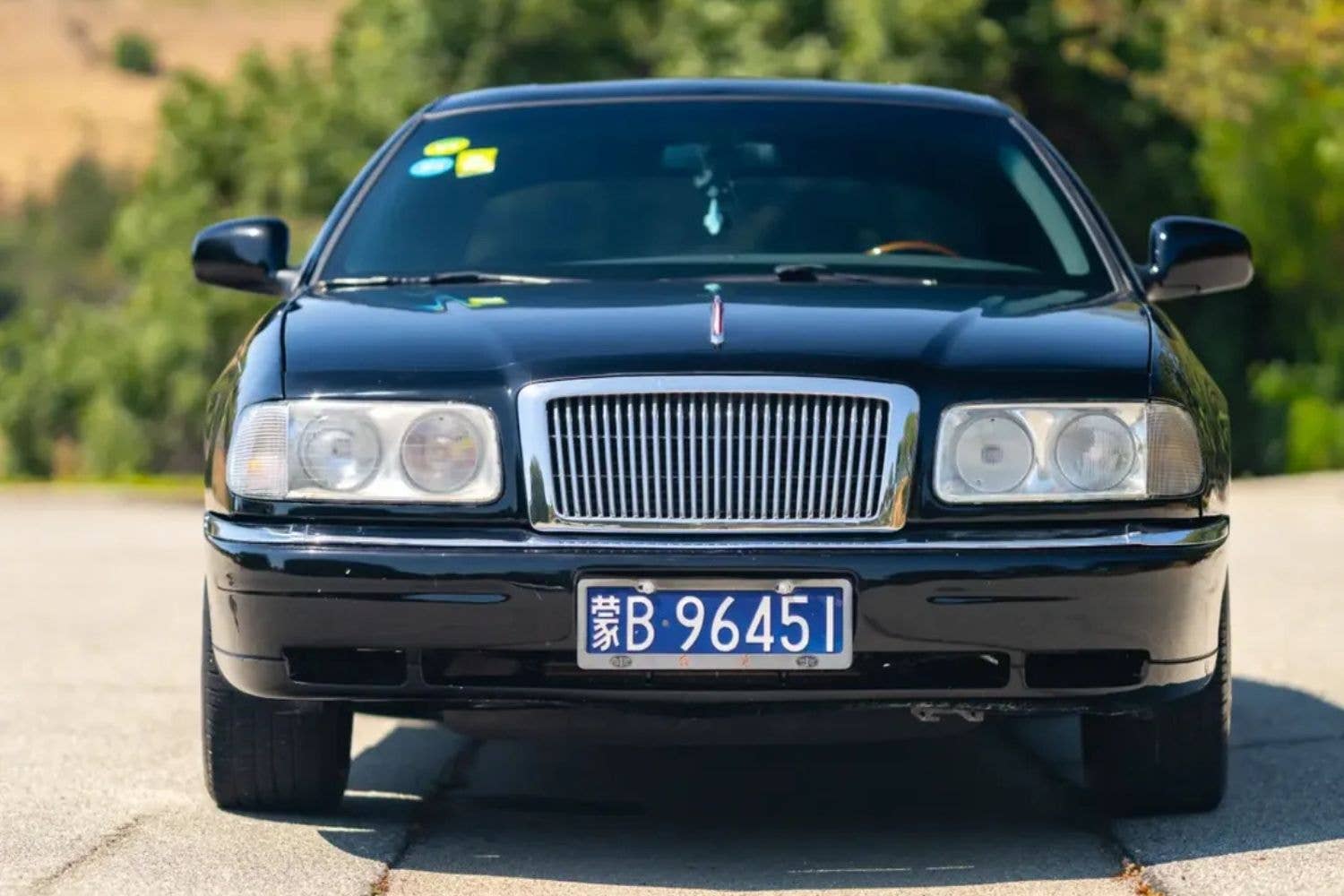 Hongqi CA7460 (Based on Lincoln Town Car)